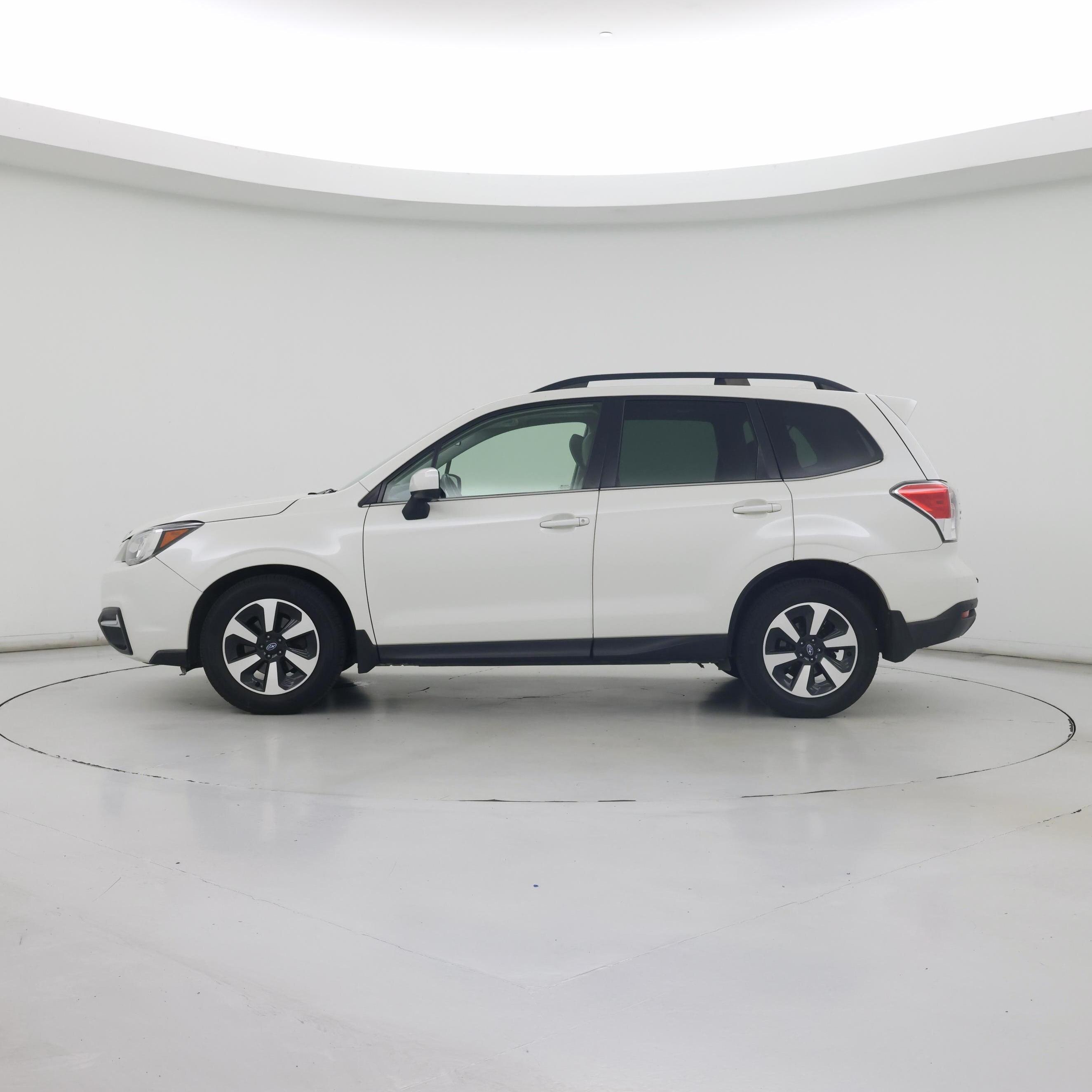 Thumbnail: 2018 Subaru Forester - 3