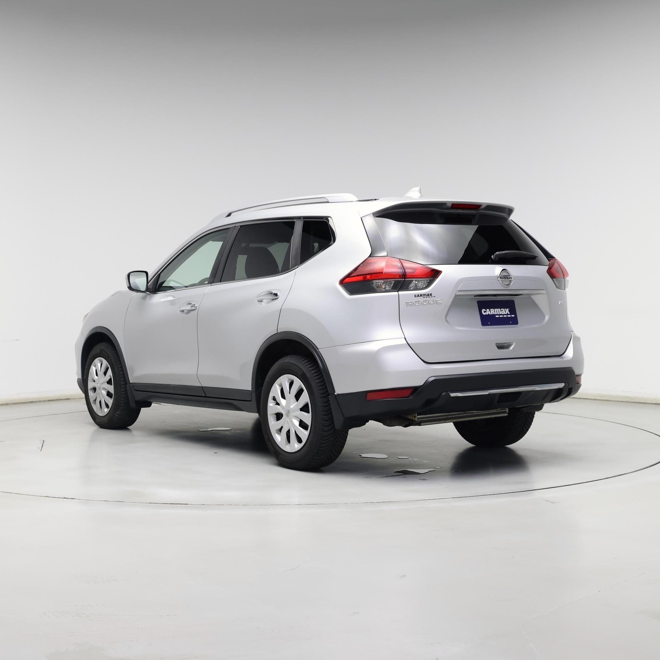 Thumbnail: 2017 Nissan Rogue - 2