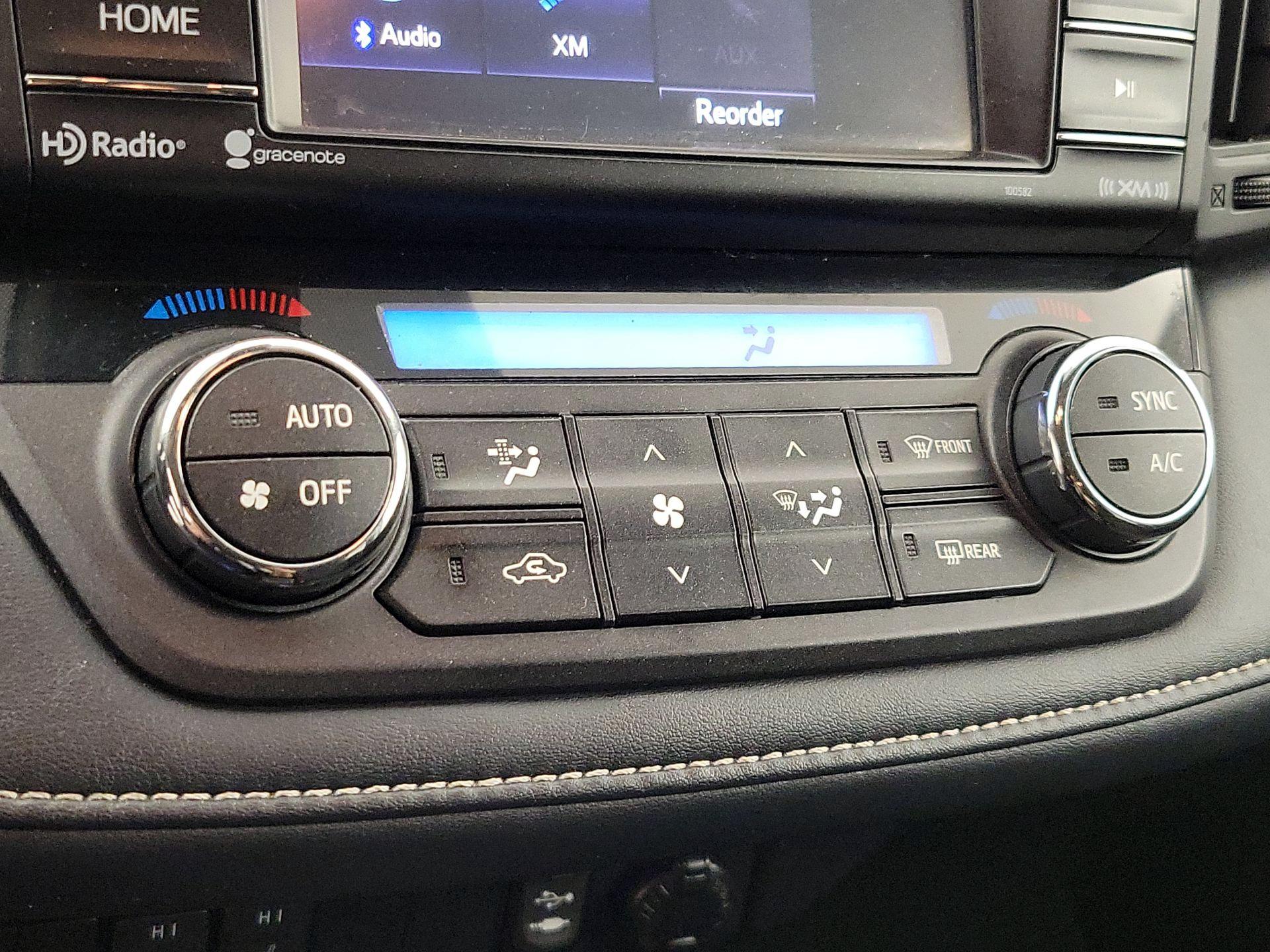 Thumbnail: 2018 Toyota RAV4 - 16