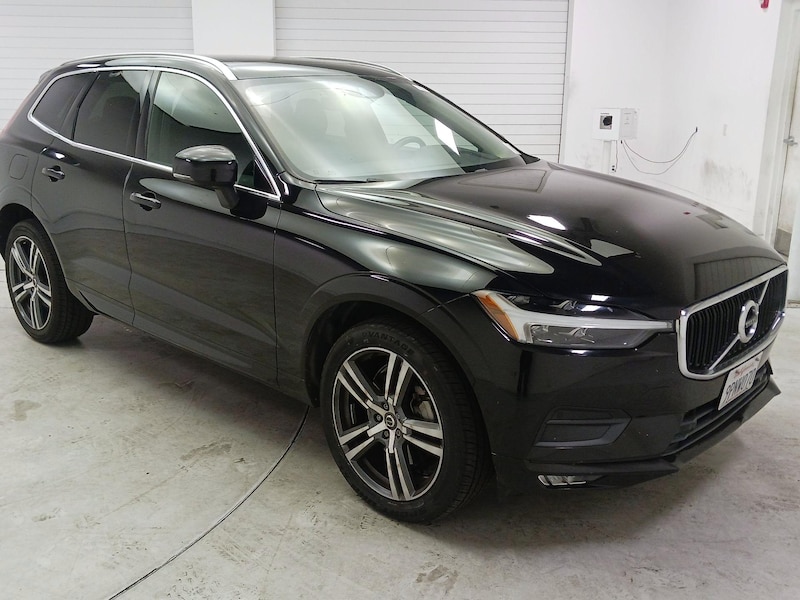 2021 Volvo XC60 T6 Momentum