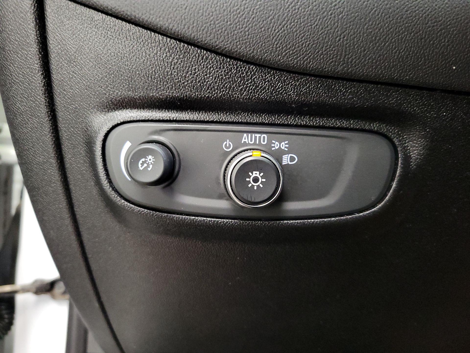 Thumbnail: 2019 Chevrolet Equinox - 13