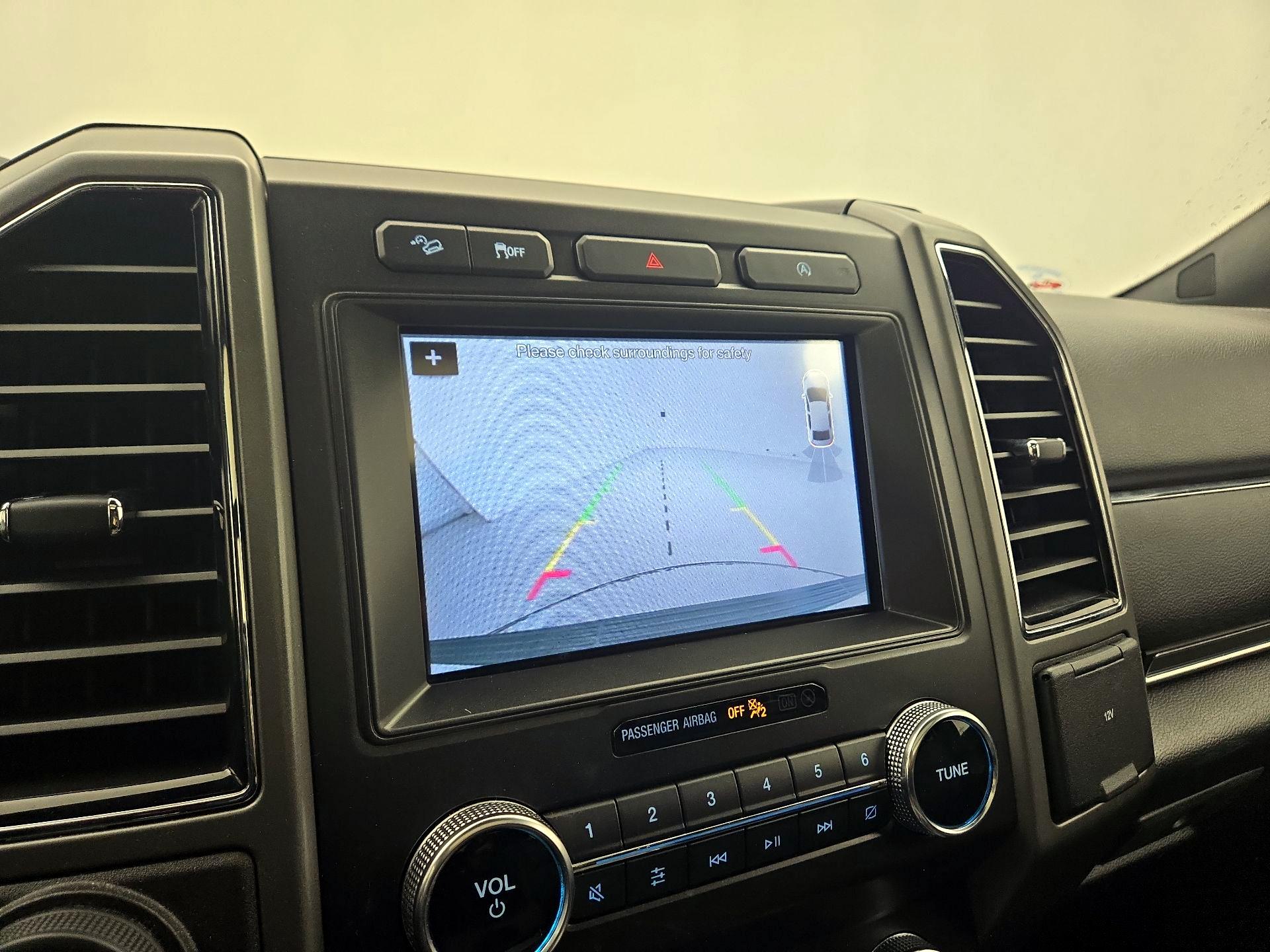 Thumbnail: 2019 Ford Expedition - 15