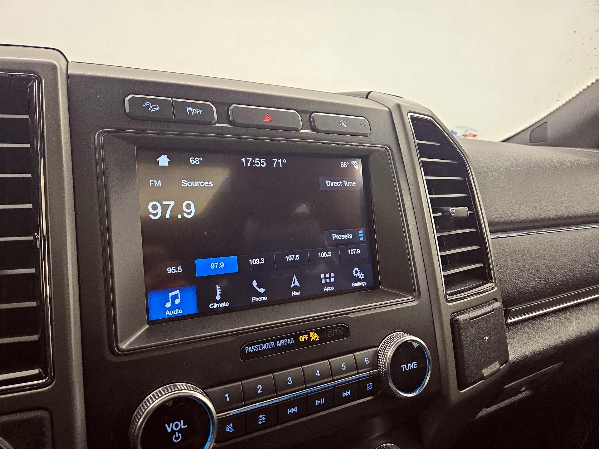 Thumbnail: 2019 Ford Expedition - 16