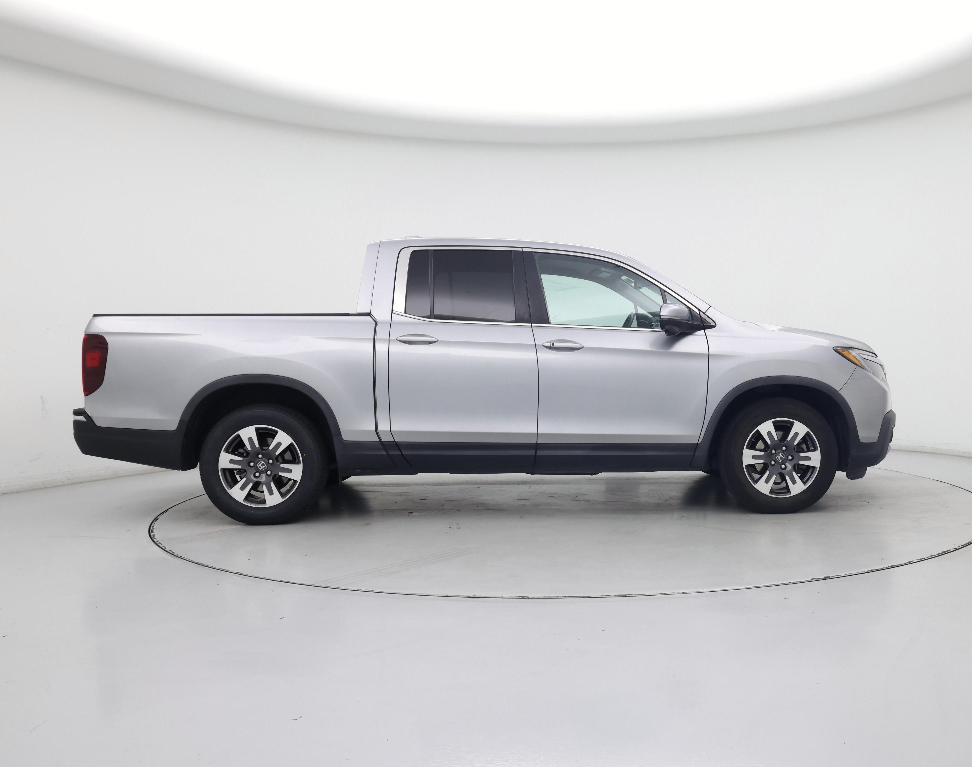 Thumbnail: 2017 Honda Ridgeline - 7