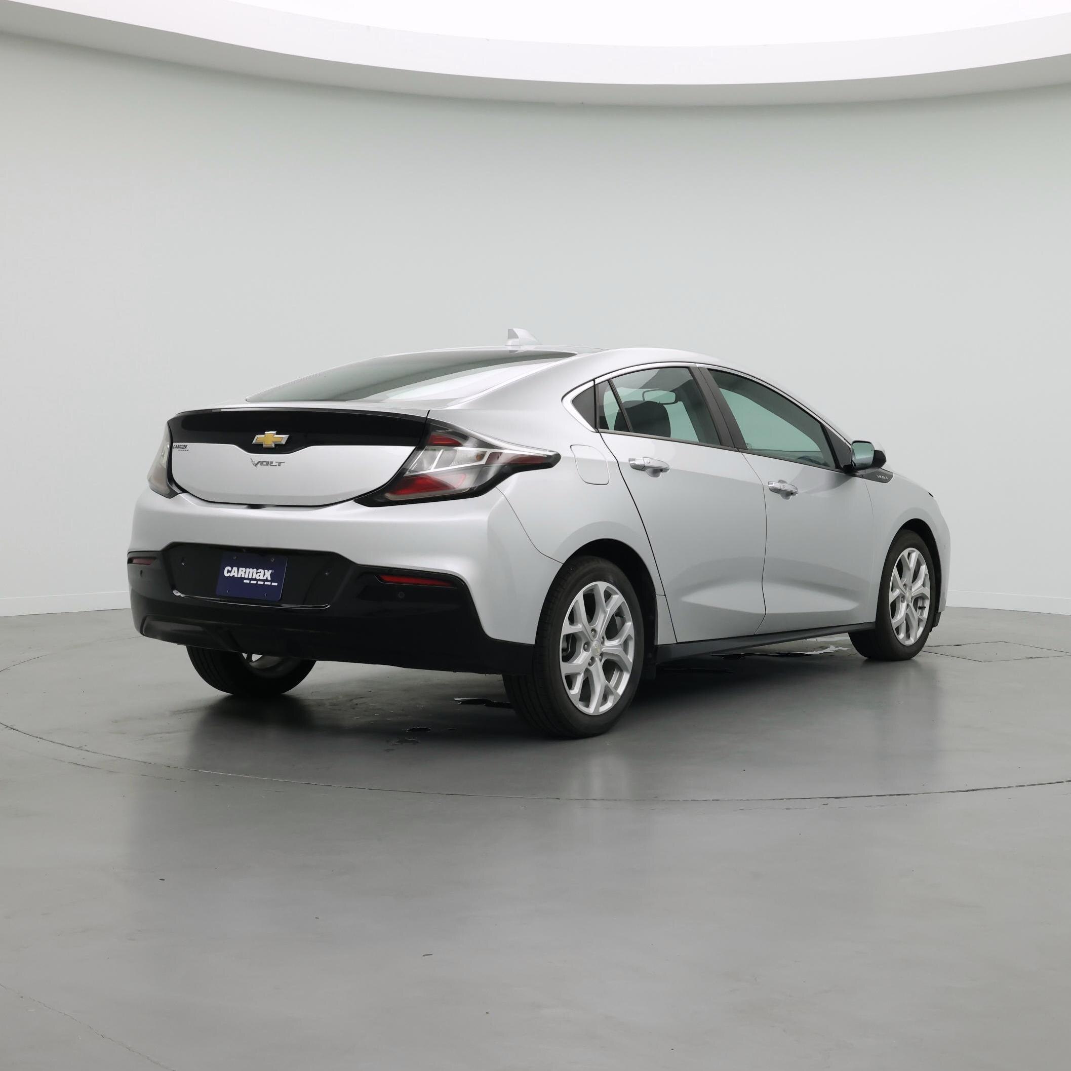 Thumbnail: 2016 Chevrolet Volt - 8