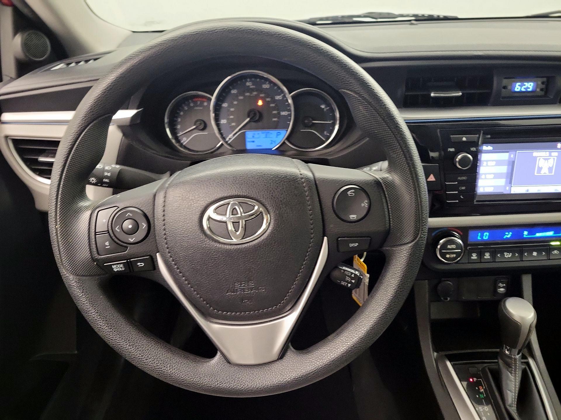 Thumbnail: 2014 Toyota Corolla - 10