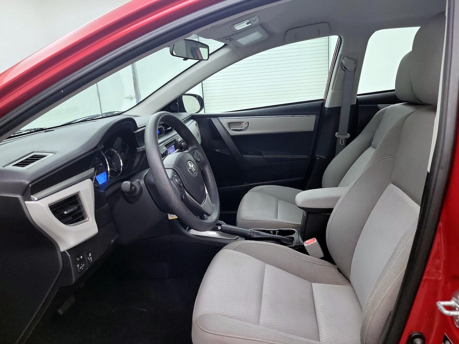 2014 Toyota Corolla LE - Photo 12