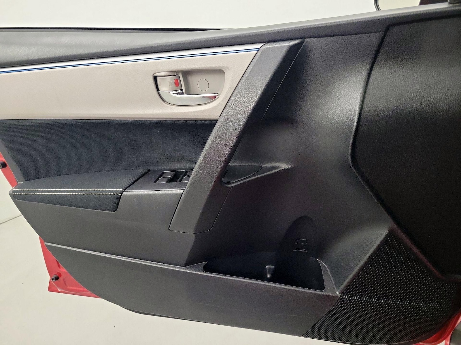 2014 Toyota Corolla LE - Photo 13