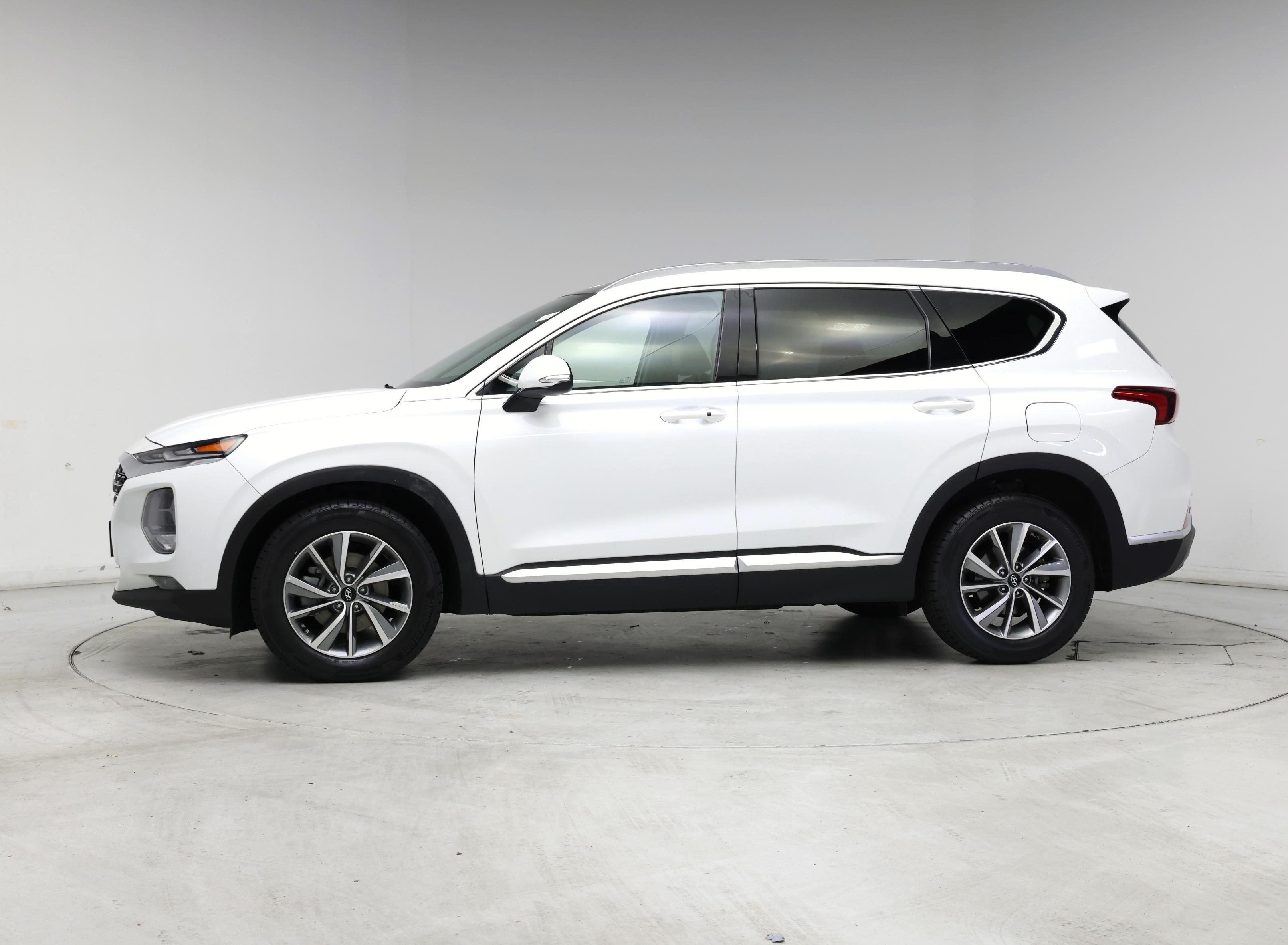 Thumbnail: 2019 Hyundai Santa Fe - 3