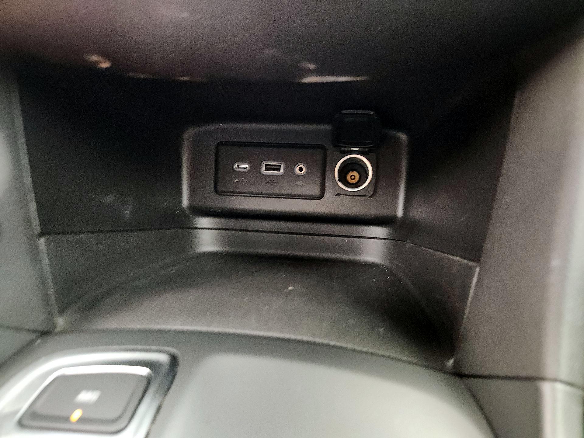 Thumbnail: 2020 Chevrolet Equinox - 17