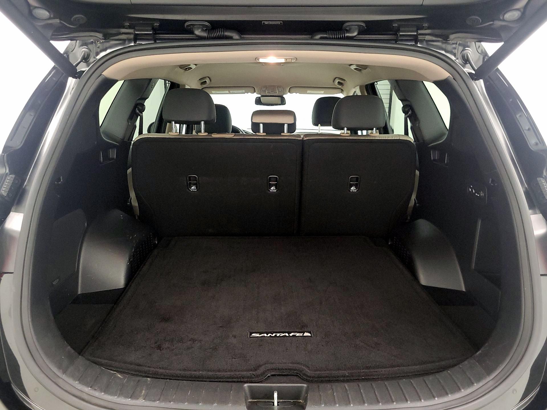 Thumbnail: 2019 Hyundai Santa Fe - 20