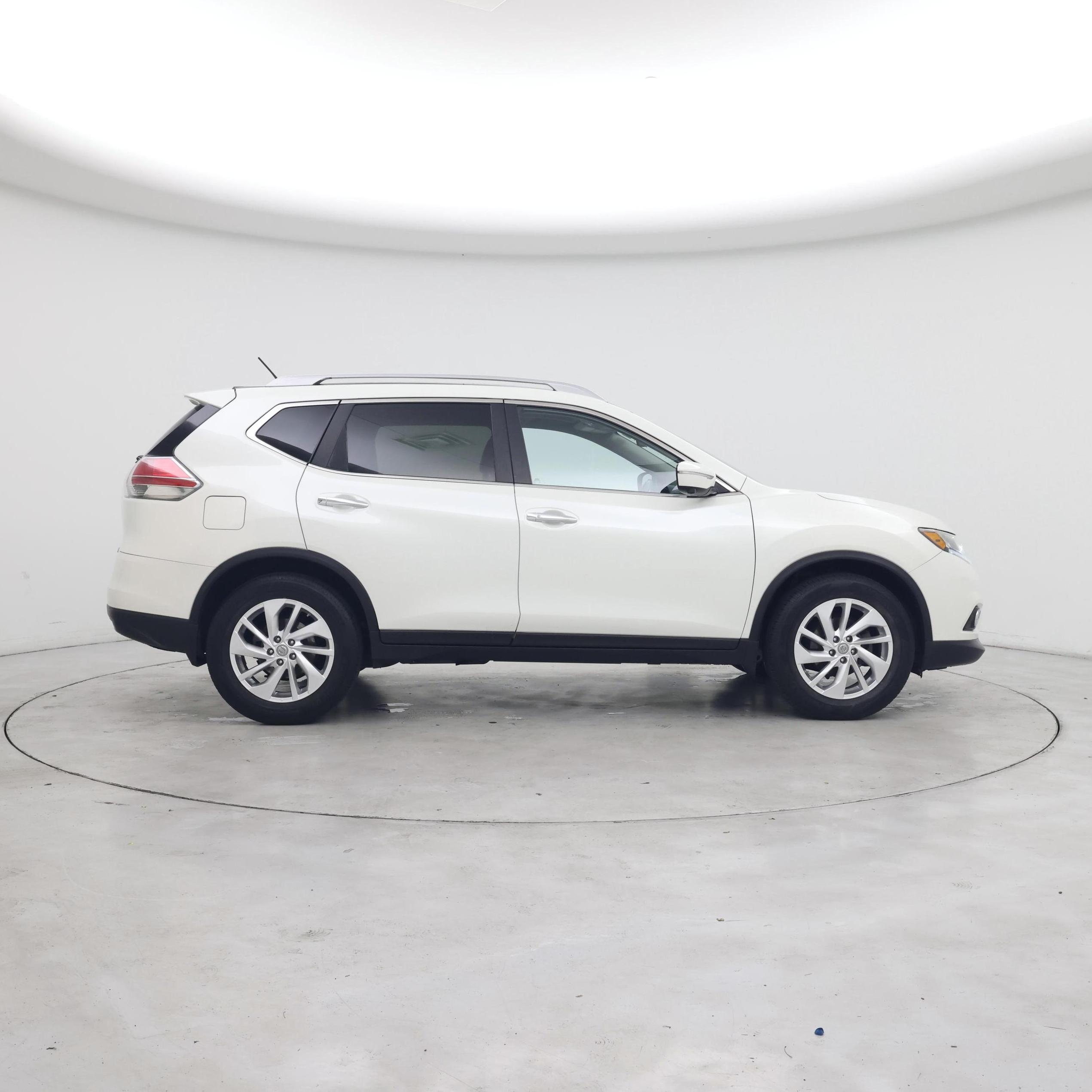 Thumbnail: 2015 Nissan Rogue - 7