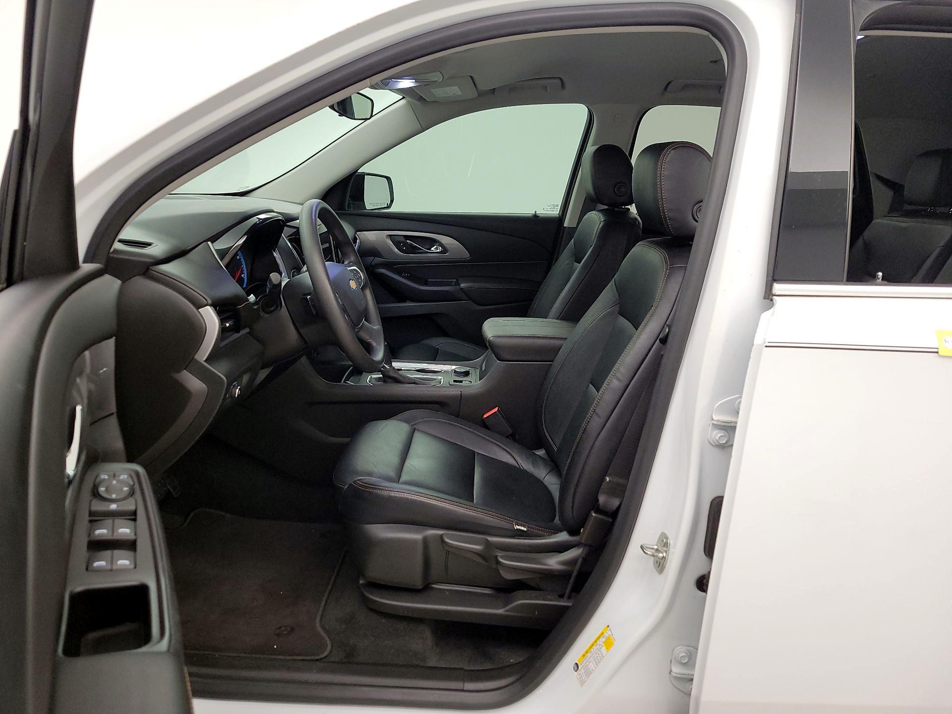 Thumbnail: 2020 Chevrolet Traverse - 11