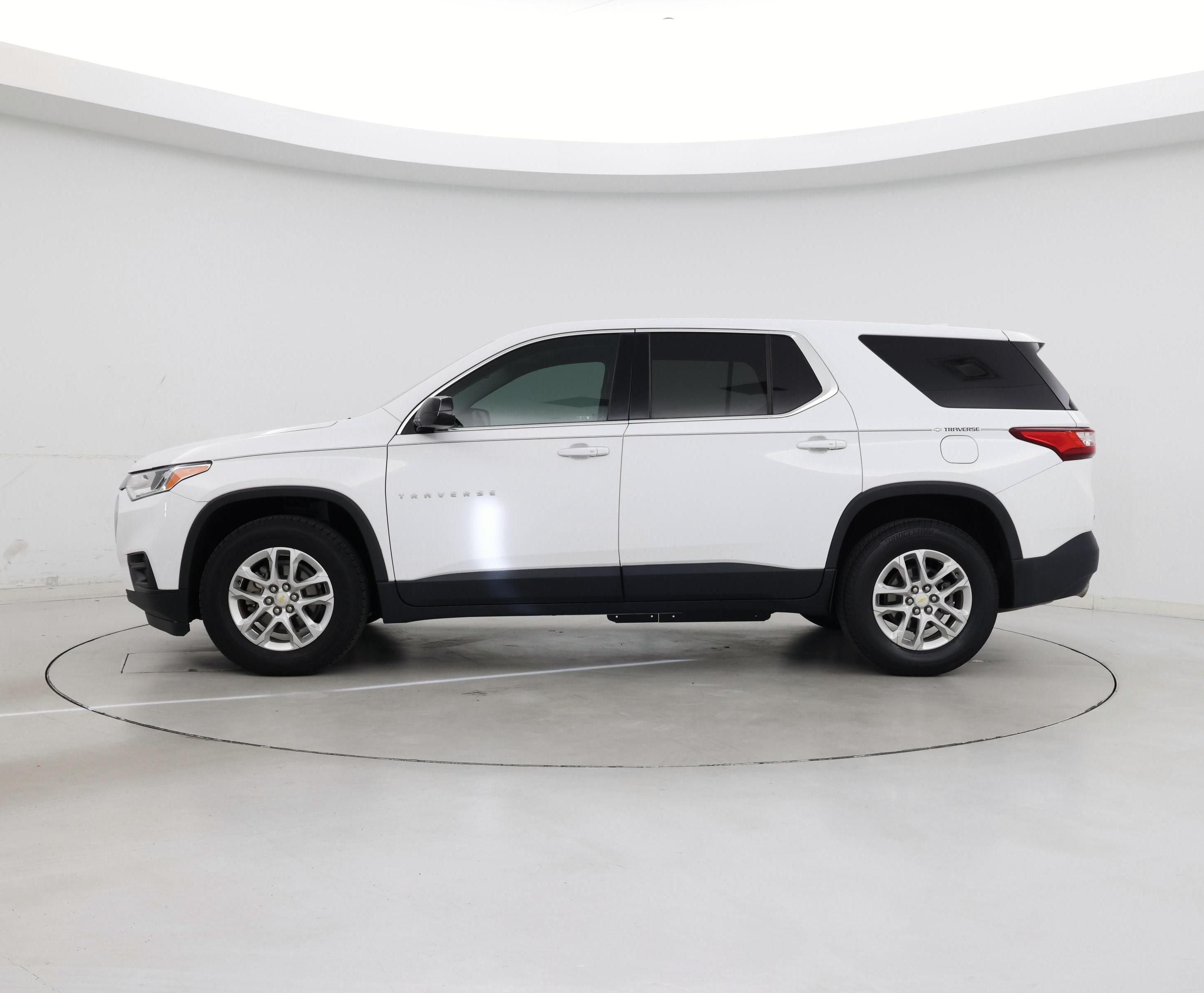 Thumbnail: 2020 Chevrolet Traverse - 3