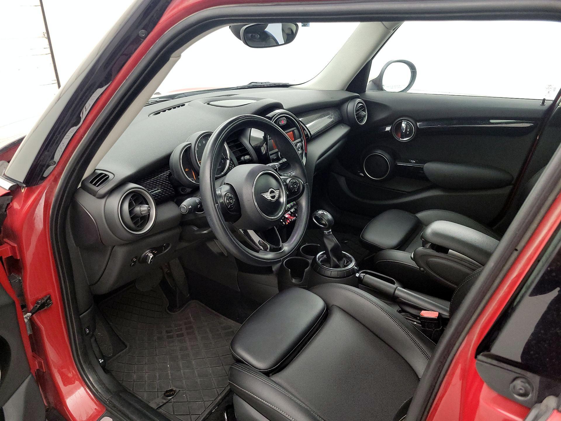 Thumbnail: 2015 MINI Cooper Hardtop - 11
