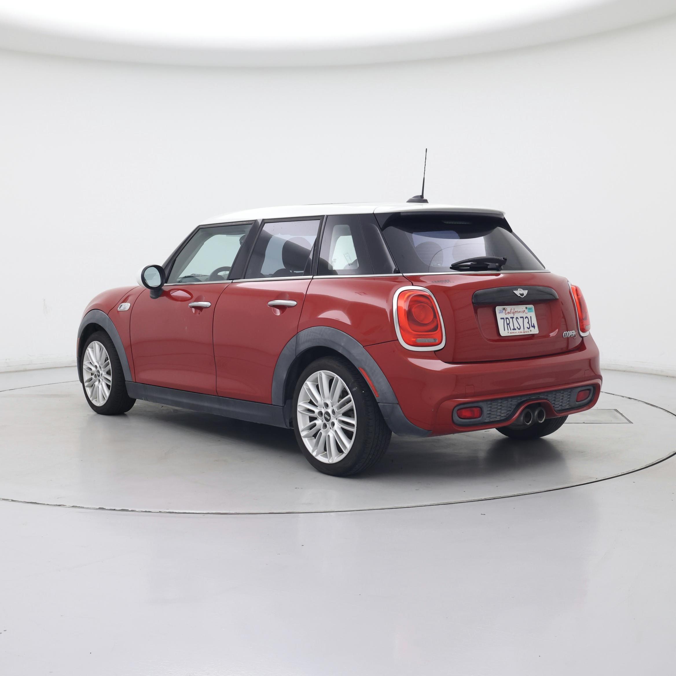 Thumbnail: 2015 MINI Cooper Hardtop - 2