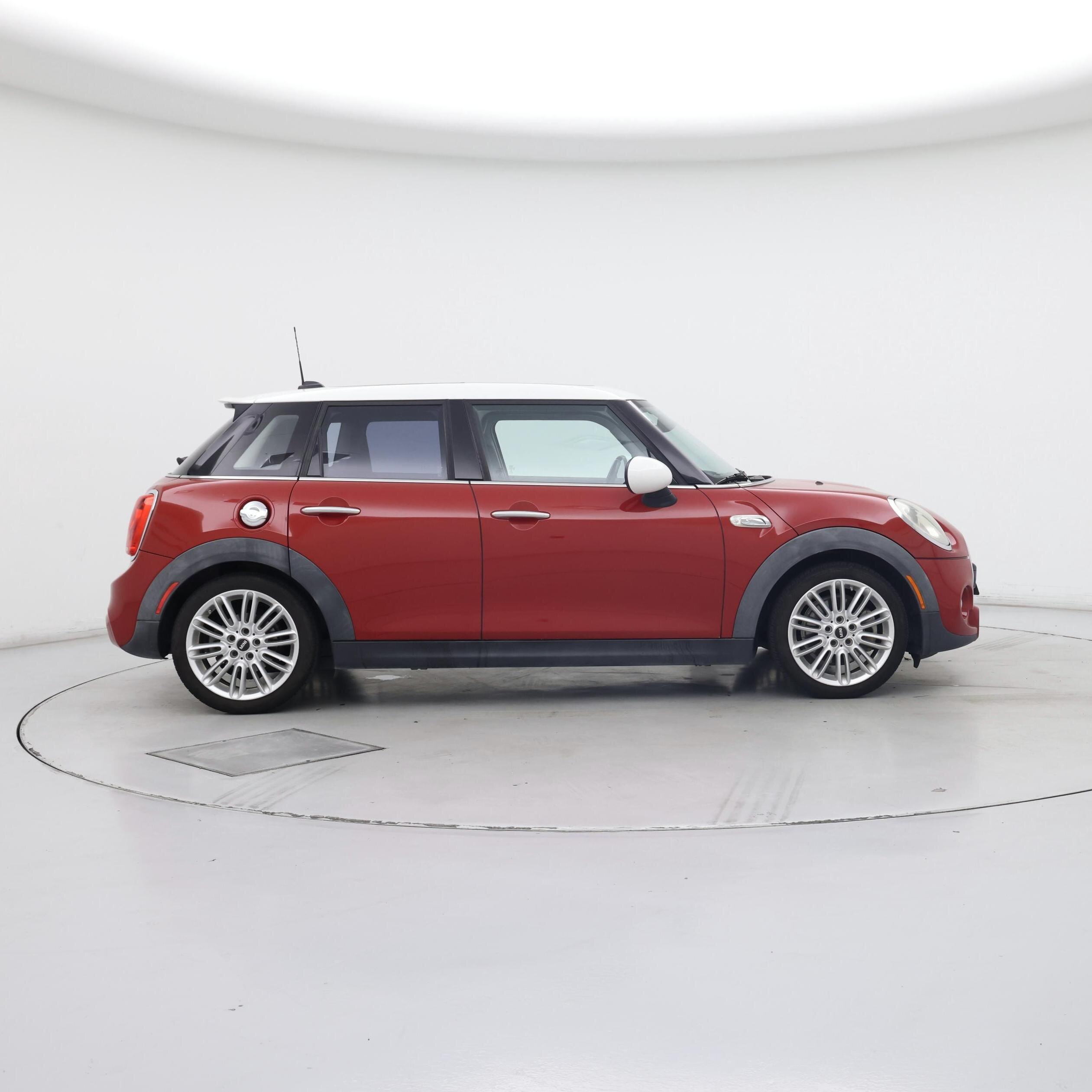 Thumbnail: 2015 MINI Cooper Hardtop - 7