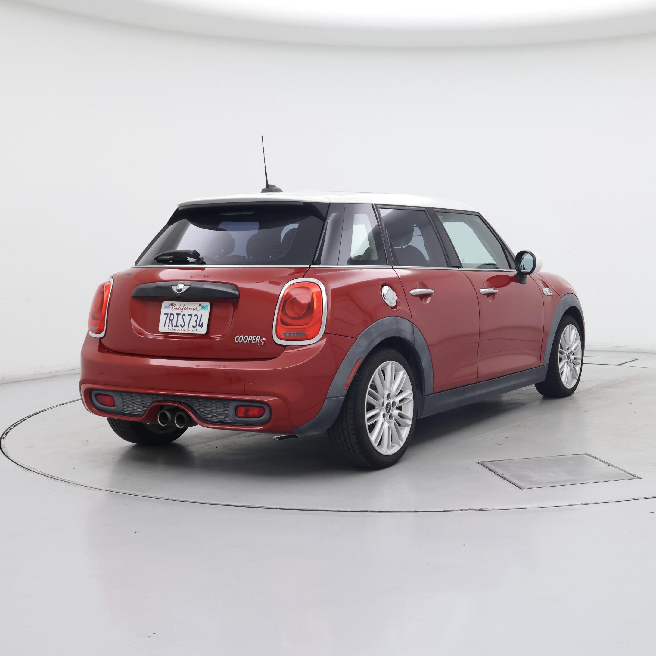 Thumbnail: 2015 MINI Cooper Hardtop - 8