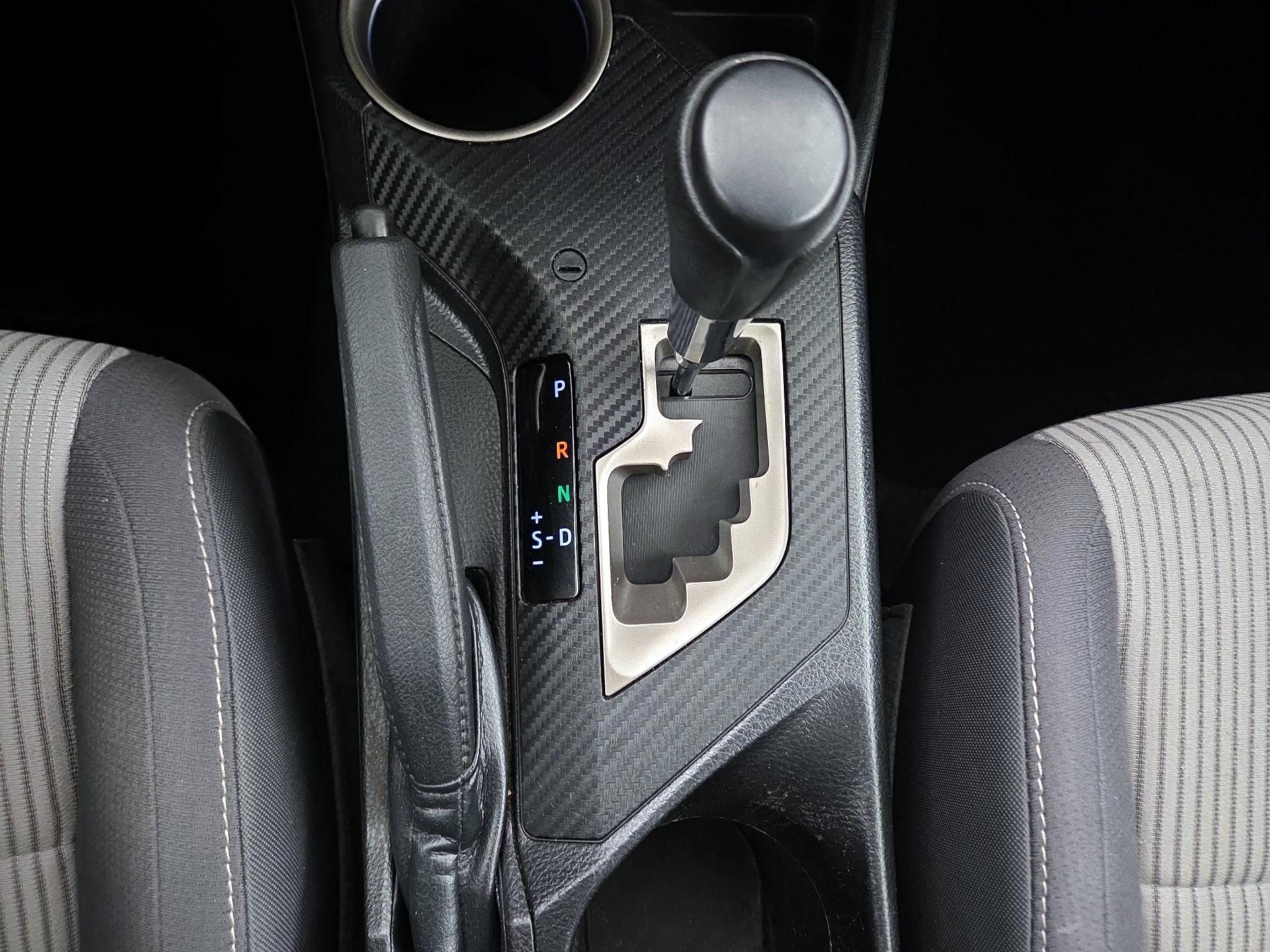 Thumbnail: 2015 Toyota RAV4 - 17