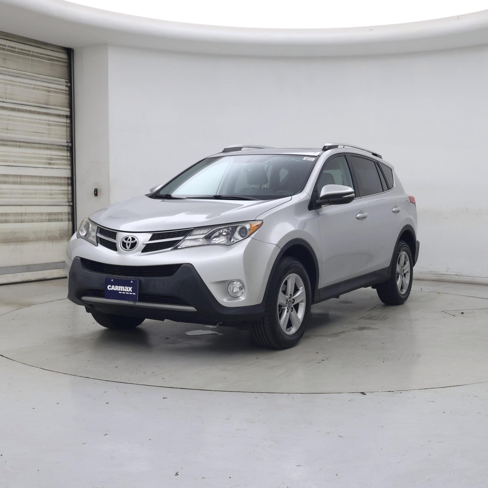 Thumbnail: 2015 Toyota RAV4 - 4