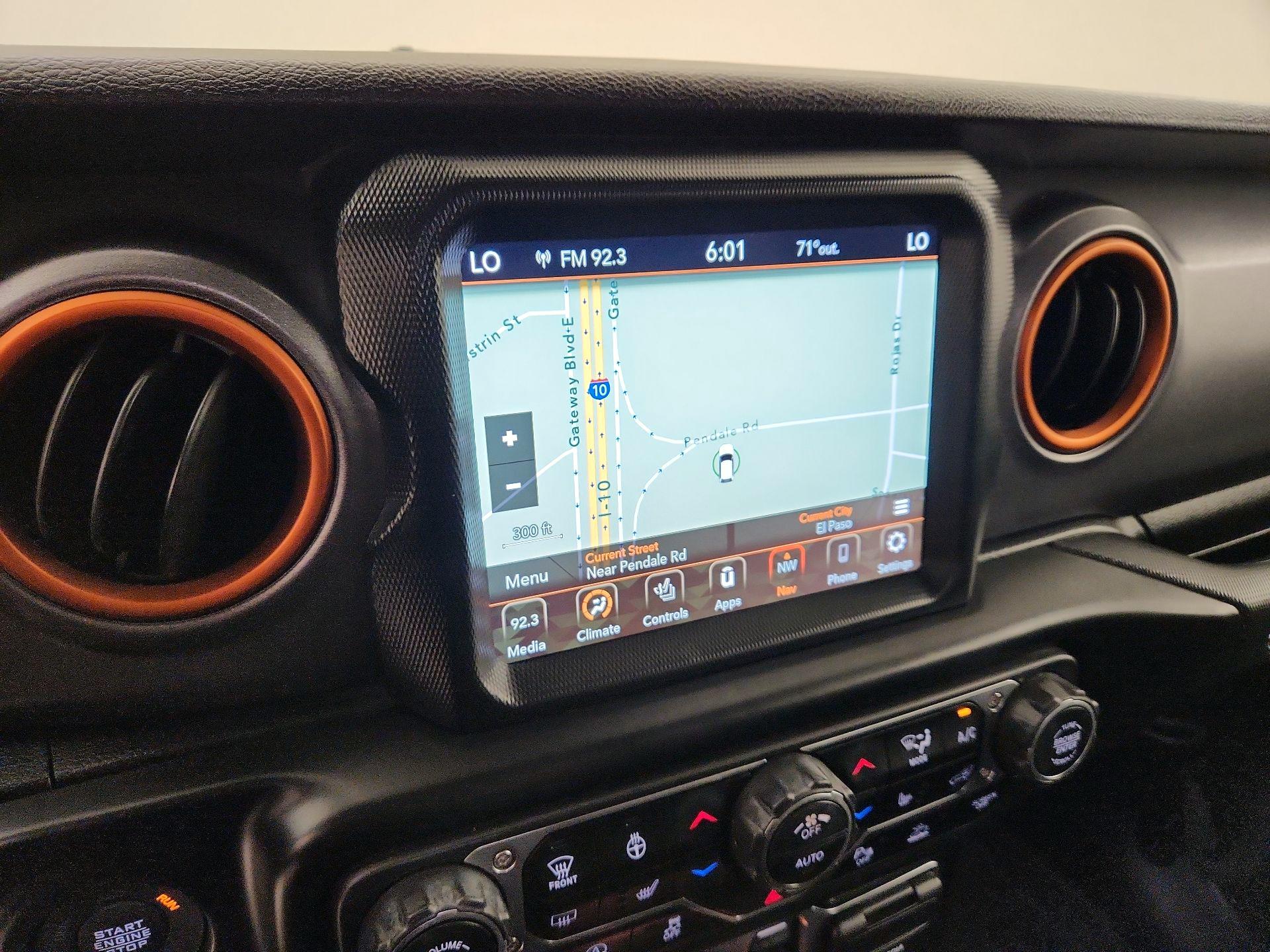 Thumbnail: 2021 Jeep Gladiator - 14