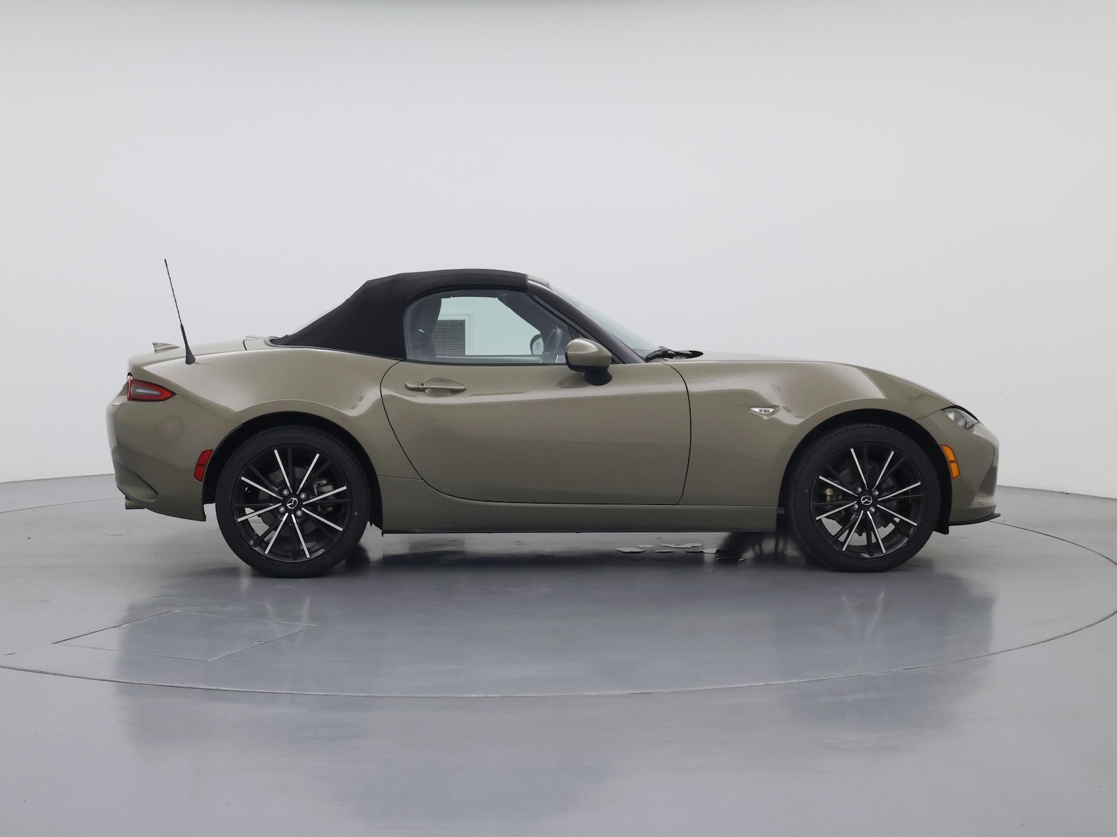 2024 Mazda MX-5 Miata Grand Touring - Photo 8