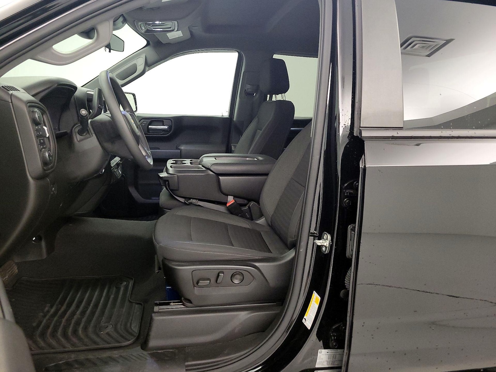 2022 Chevrolet Silverado 1500 Custom - Photo 12