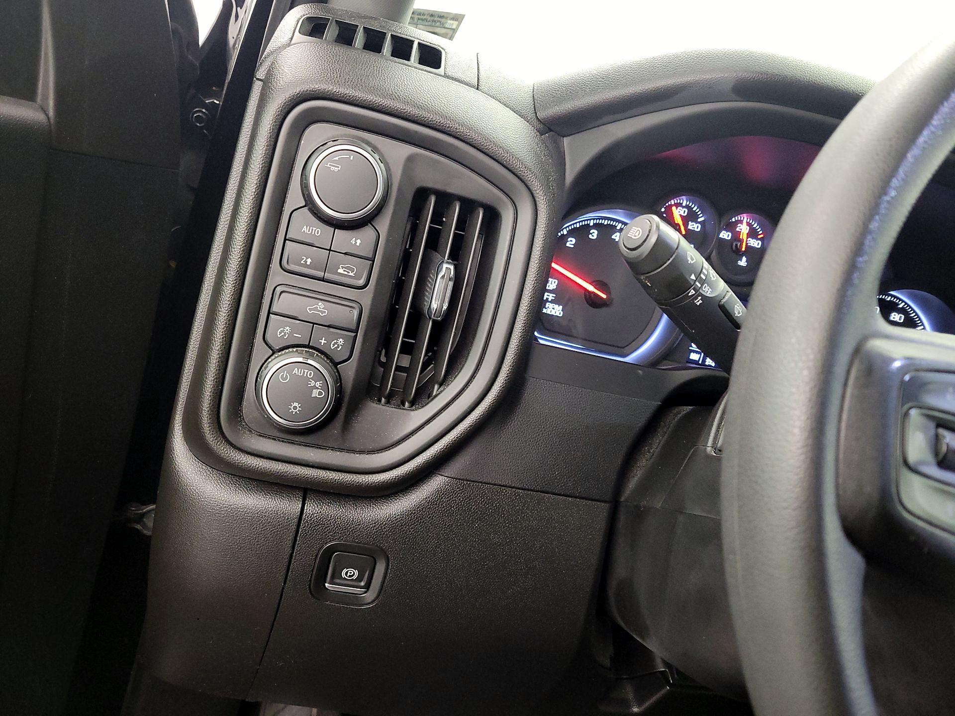 Thumbnail: 2022 Chevrolet Silverado 1500 - 13