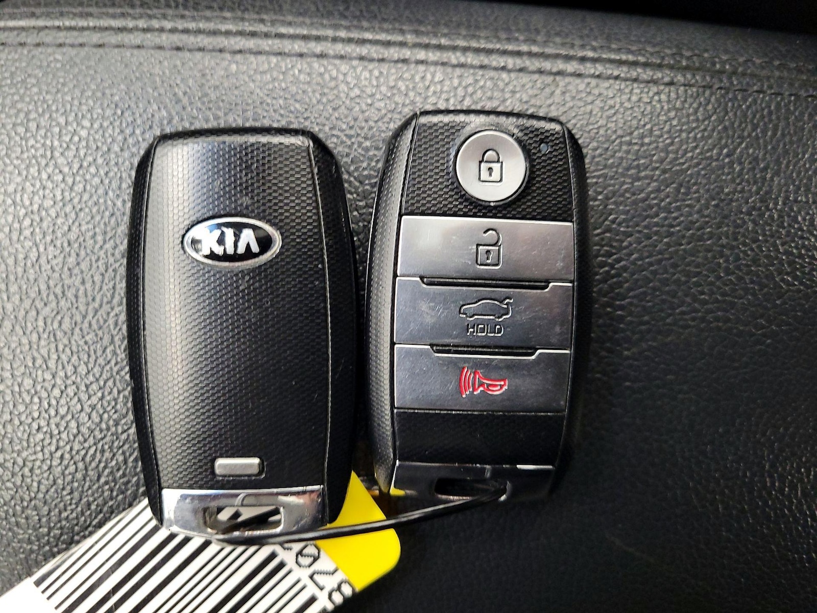 2017 Kia Forte S - Photo 25