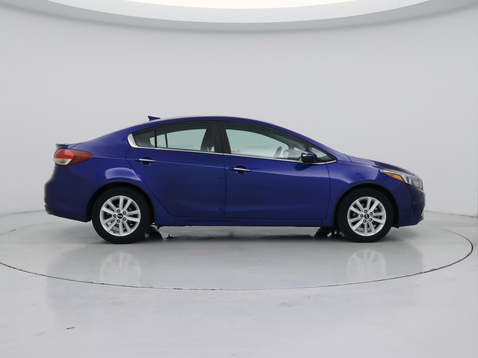 2017 Kia Forte S - Photo 8