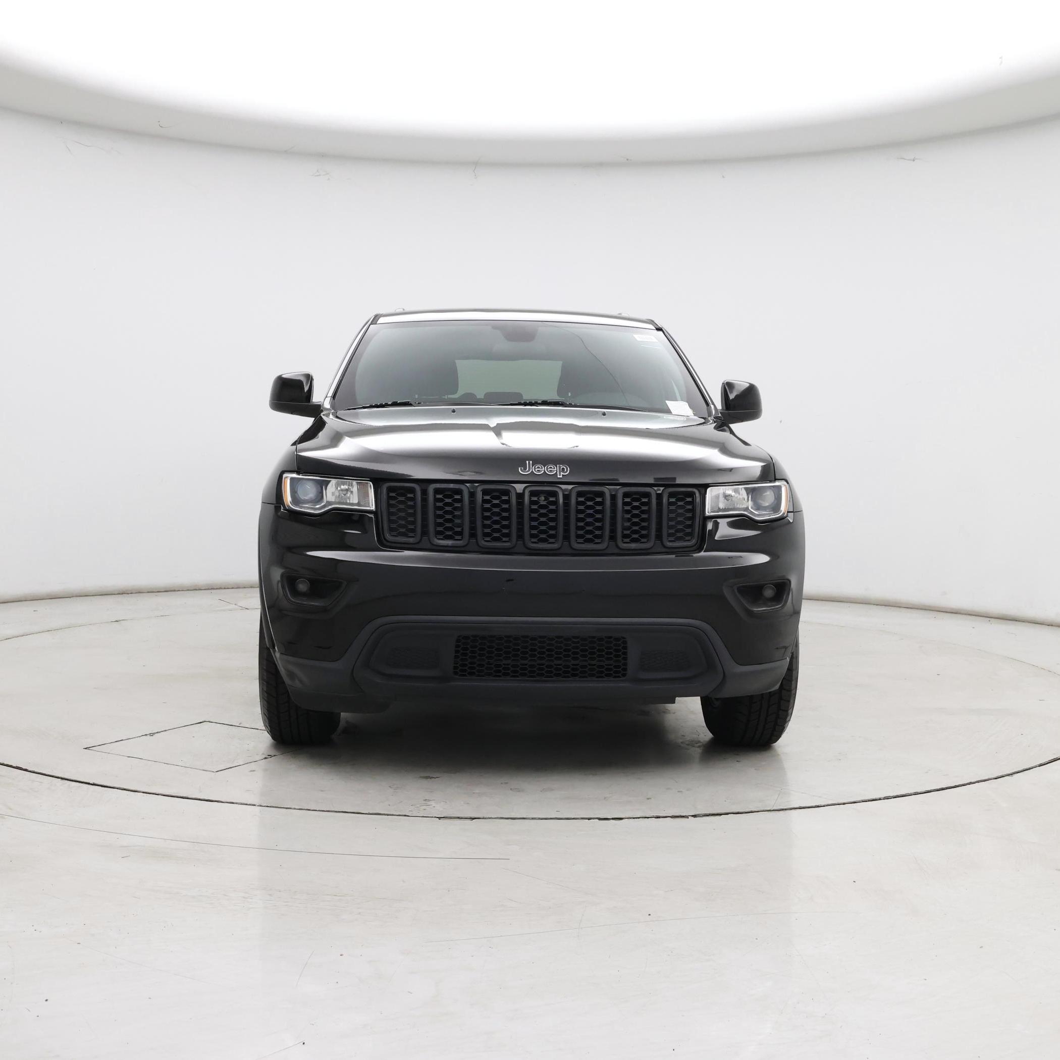 Thumbnail: 2018 Jeep Grand Cherokee - 5