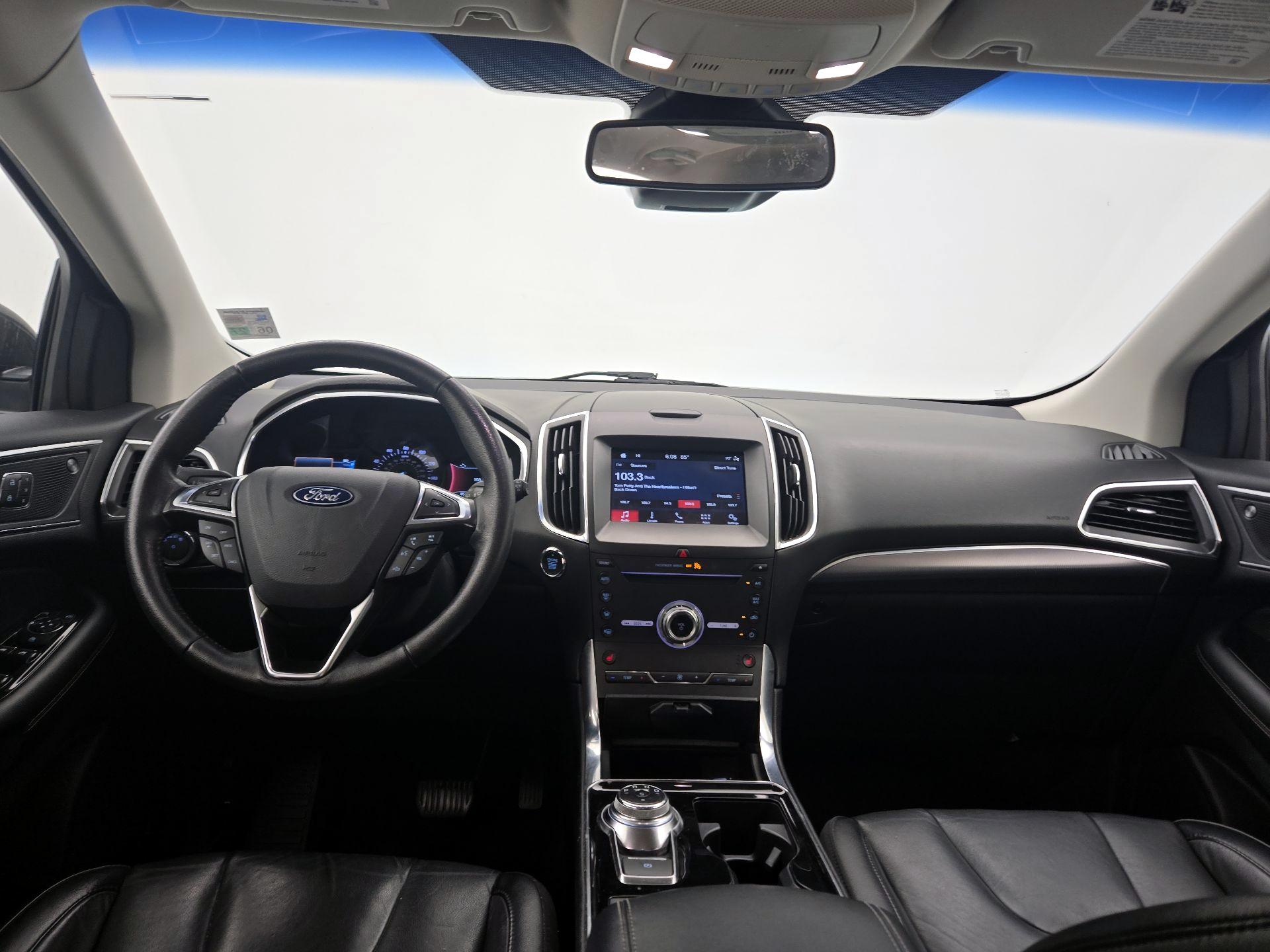 Thumbnail: 2019 Ford Edge - 9