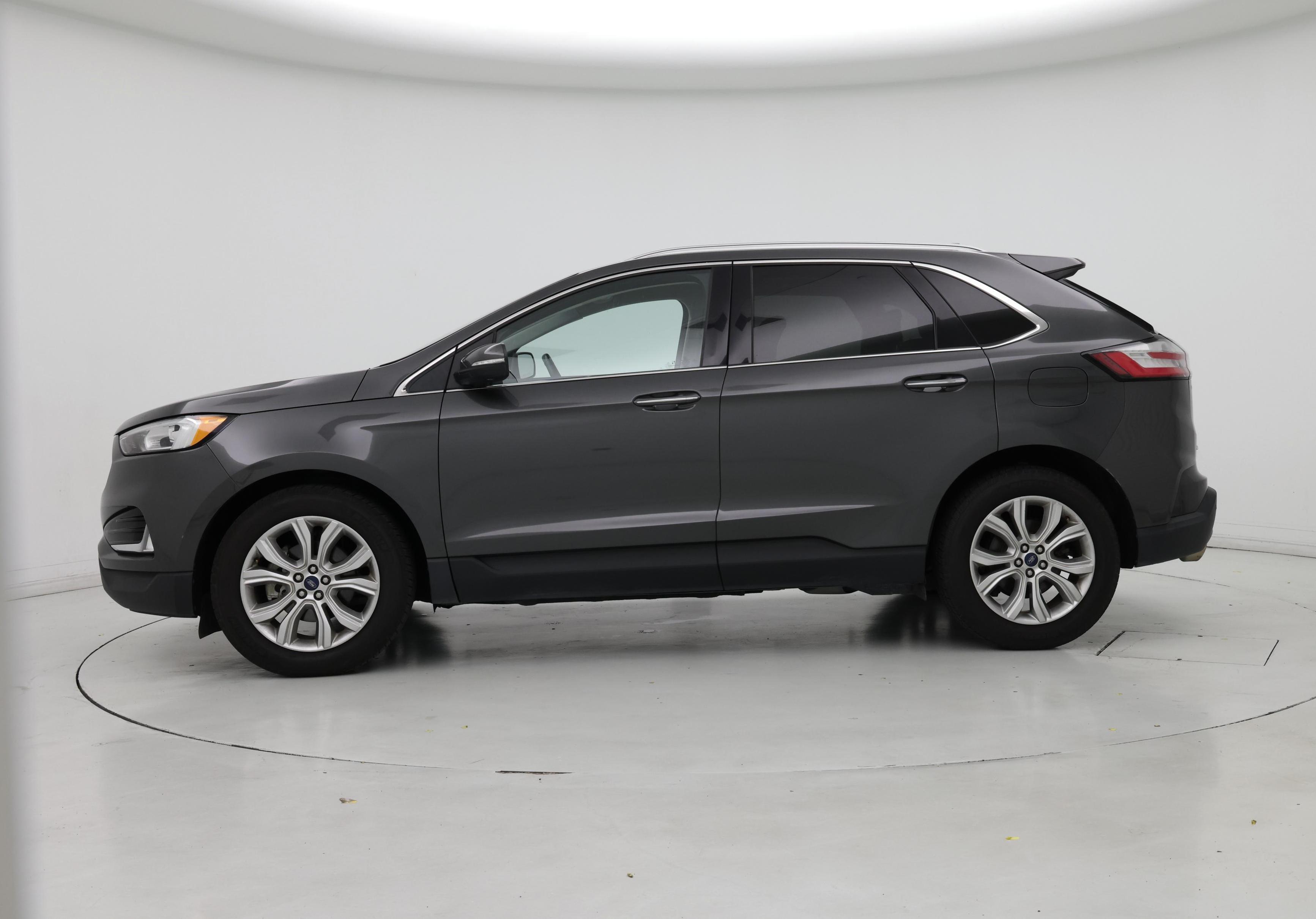 Thumbnail: 2019 Ford Edge - 3