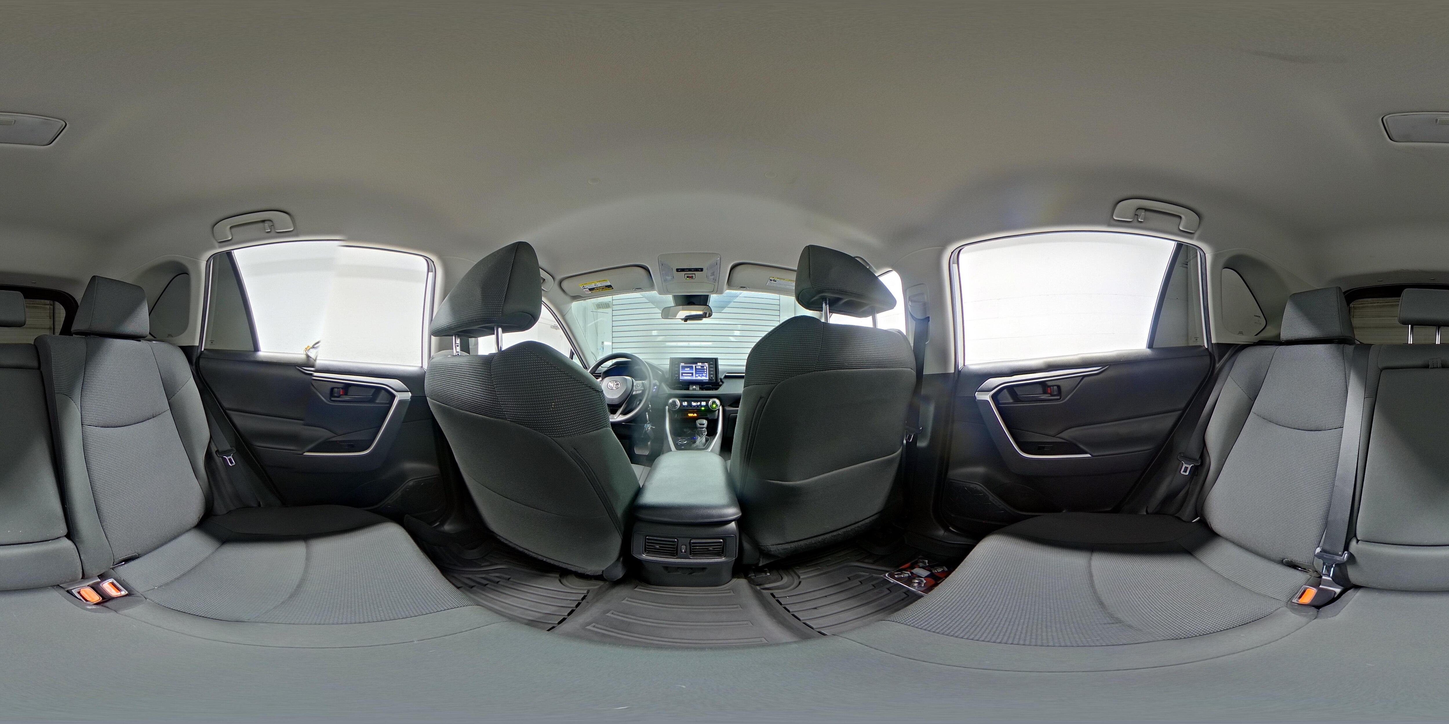 2022 Toyota RAV4 LE - Photo 21