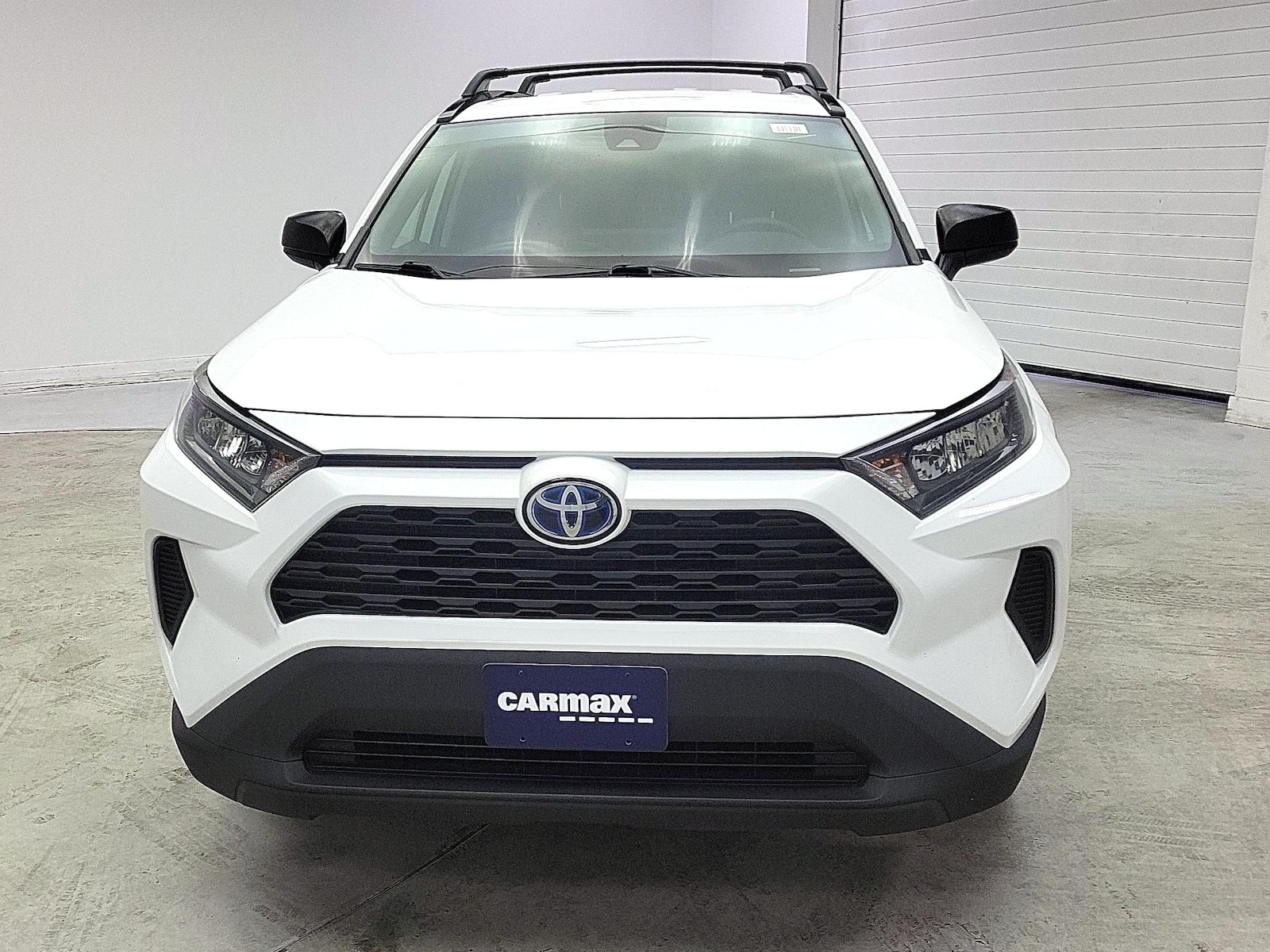 2022 Toyota RAV4 LE - Photo 2