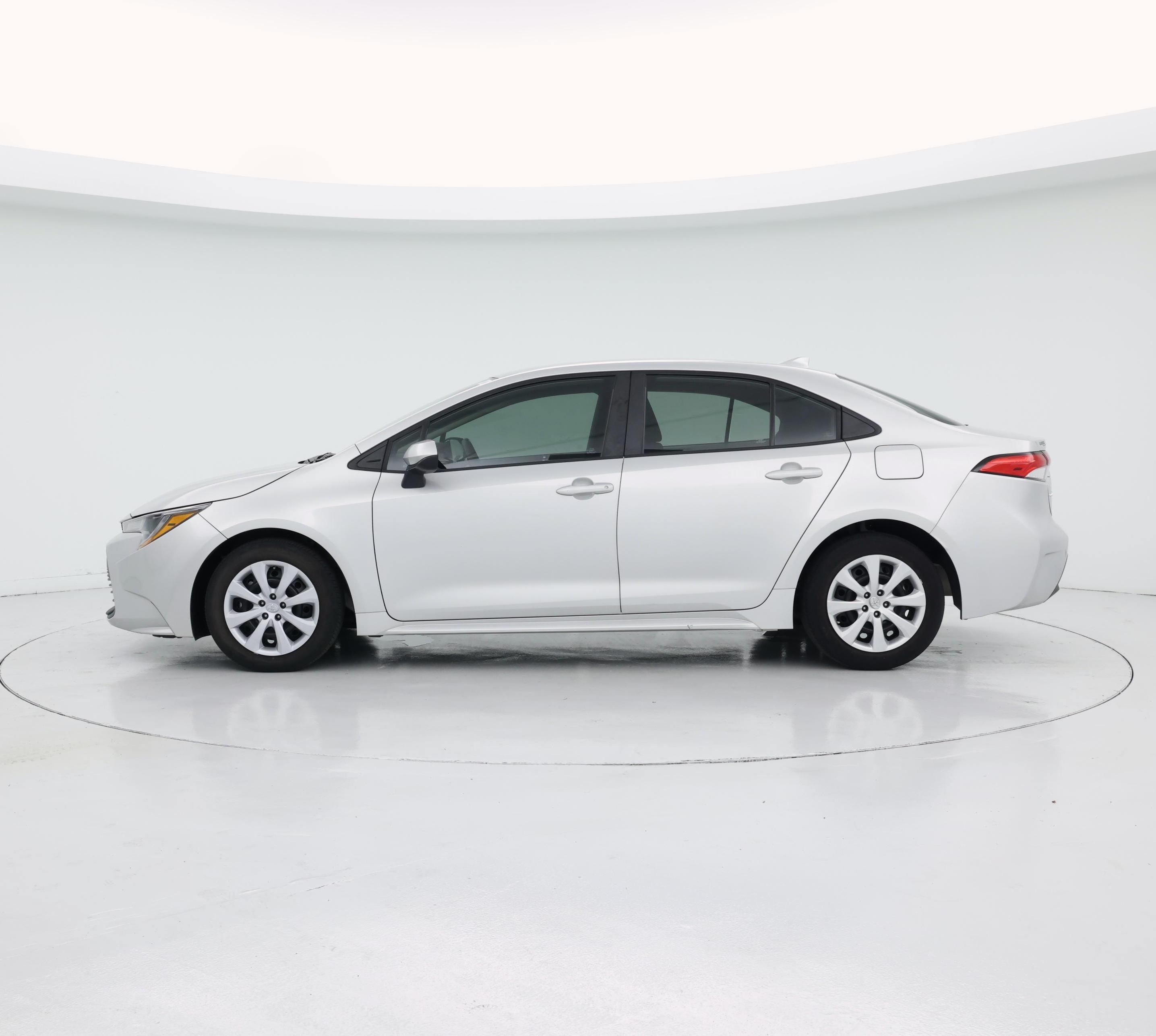 Thumbnail: 2023 Toyota Corolla - 3