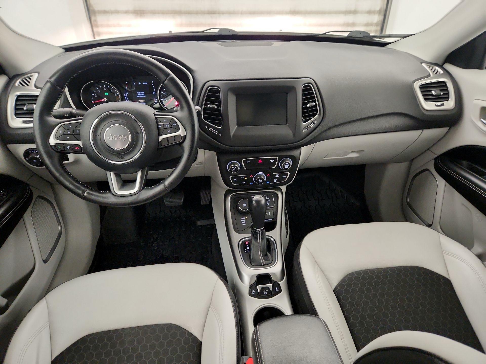 Thumbnail: 2019 Jeep Compass - 9