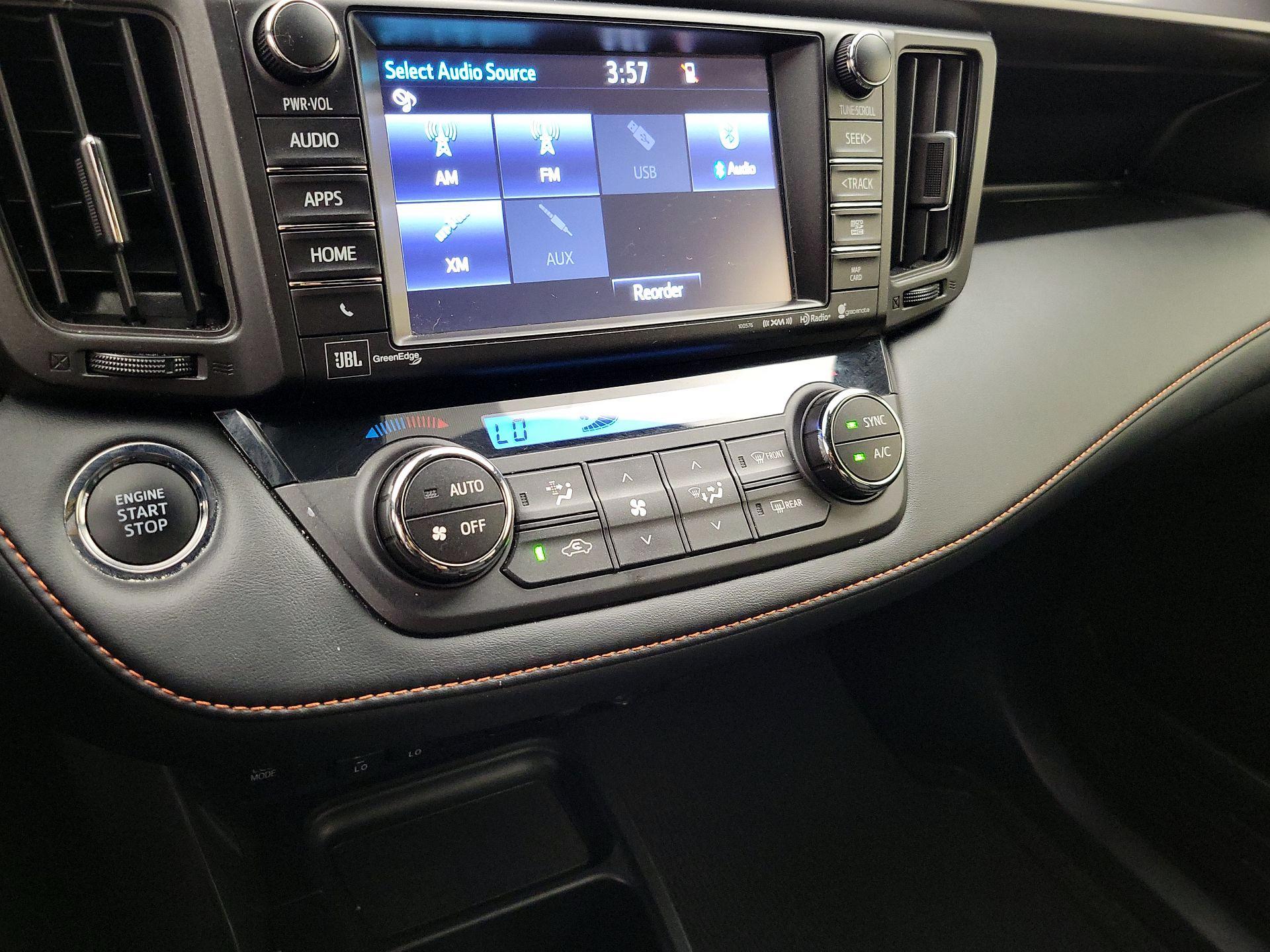 Thumbnail: 2018 Toyota RAV4 - 16