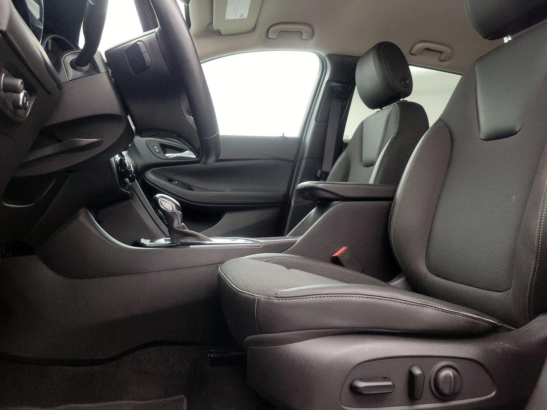 Thumbnail: 2022 Buick Encore GX - 11