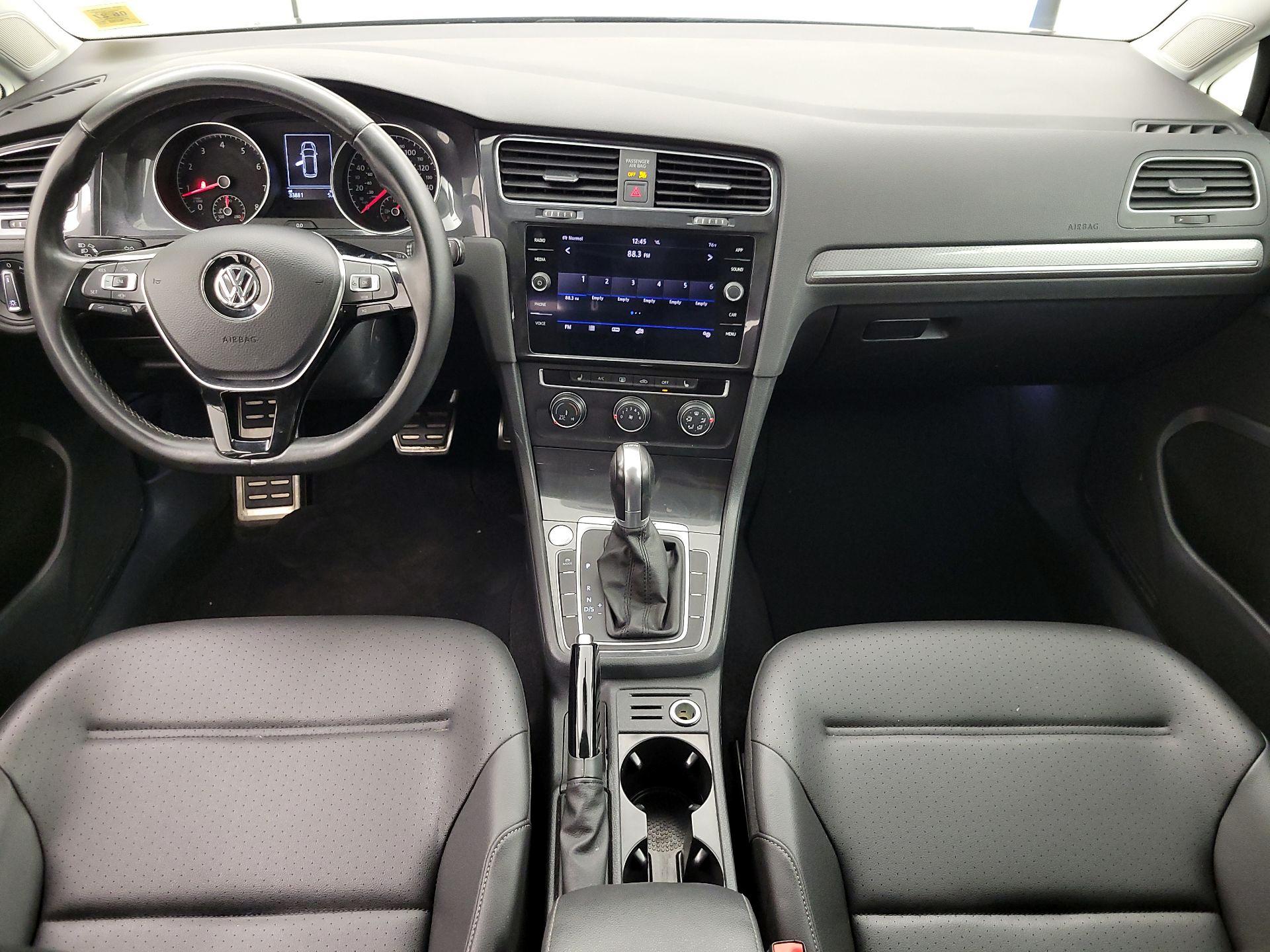 Thumbnail: 2019 Volkswagen Golf - 9