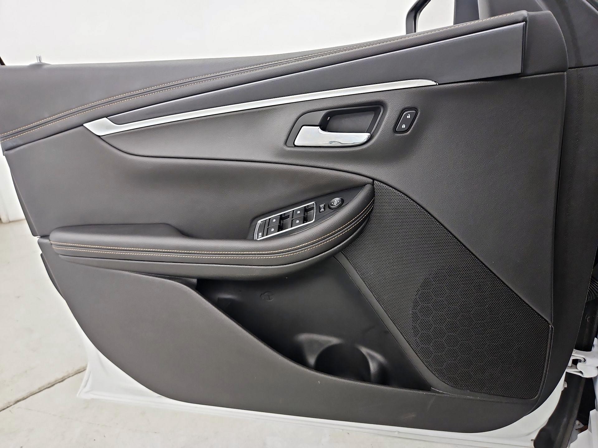 Thumbnail: 2019 Chevrolet Impala - 12