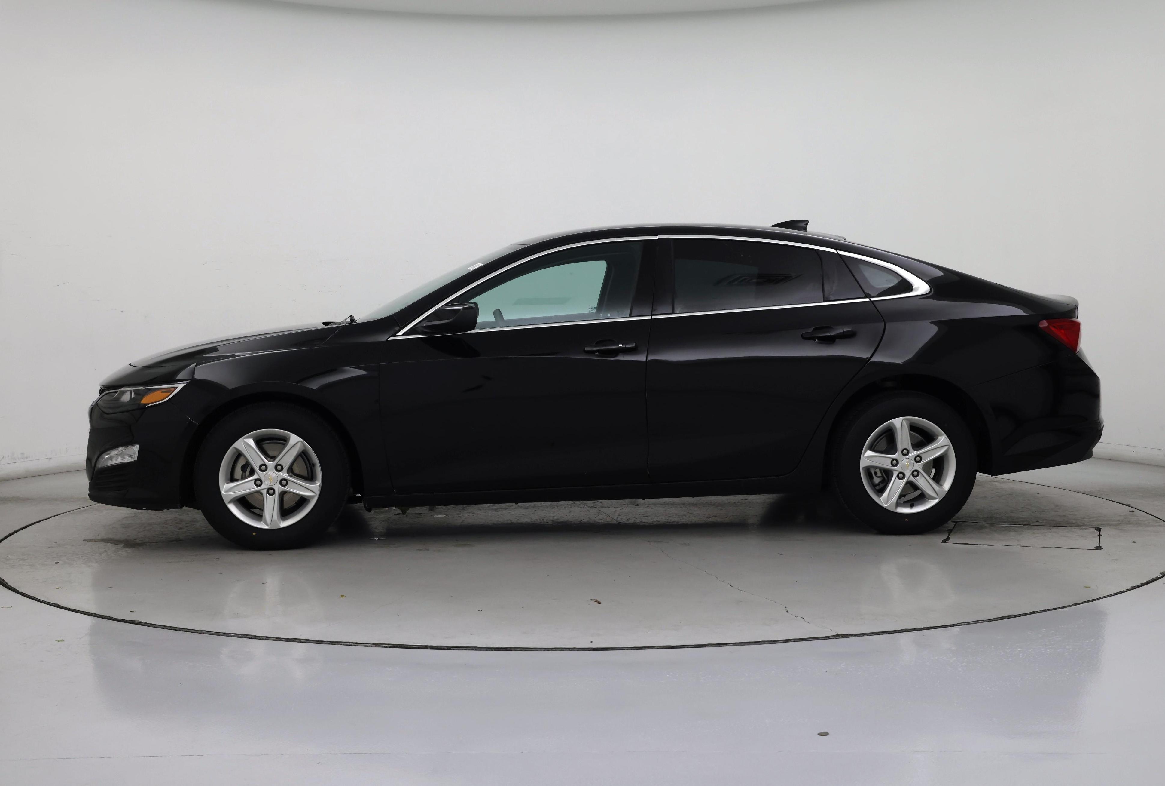 Thumbnail: 2024 Chevrolet Malibu - 3