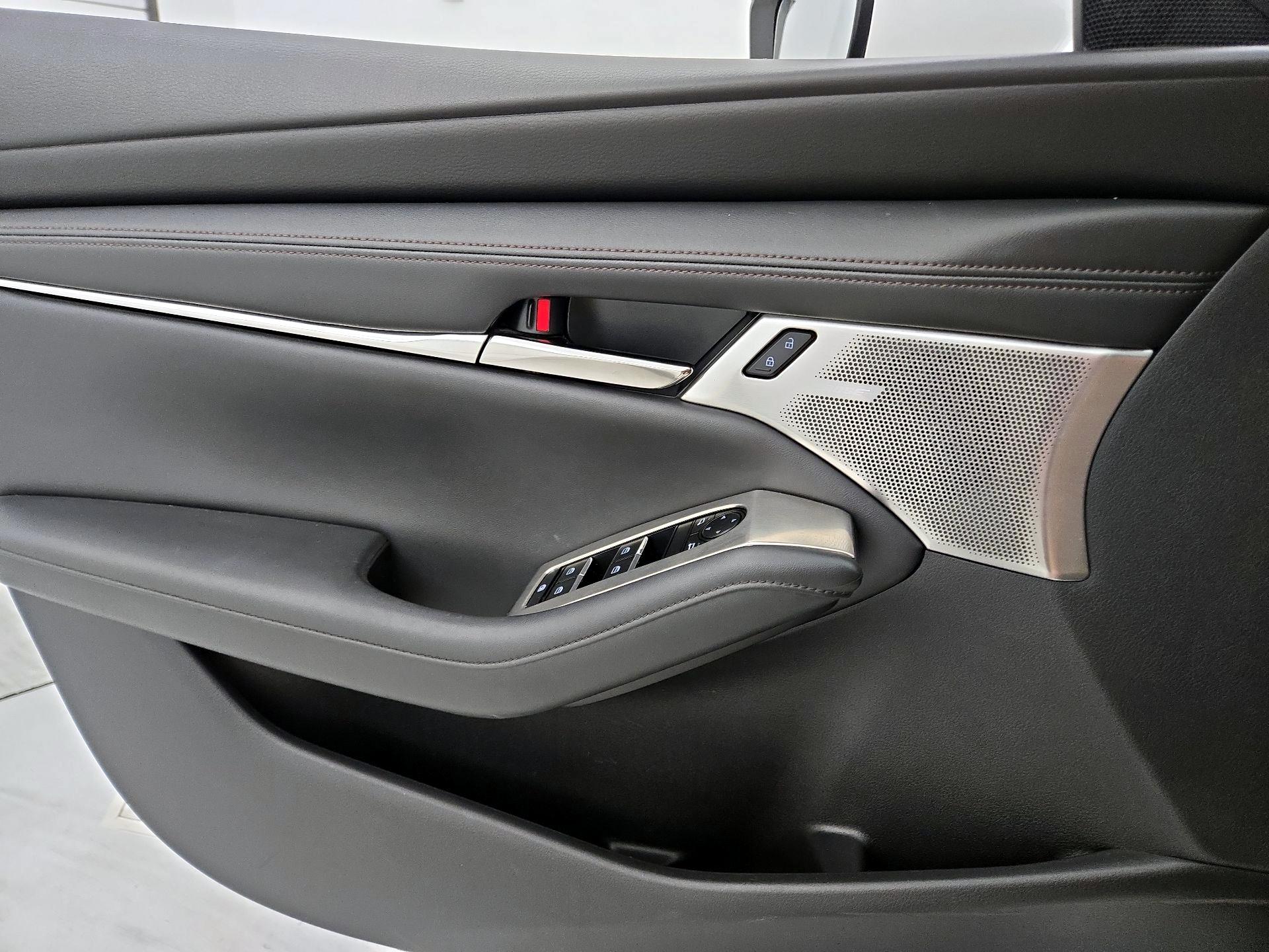 Thumbnail: 2020 Mazda Mazda3 - 12