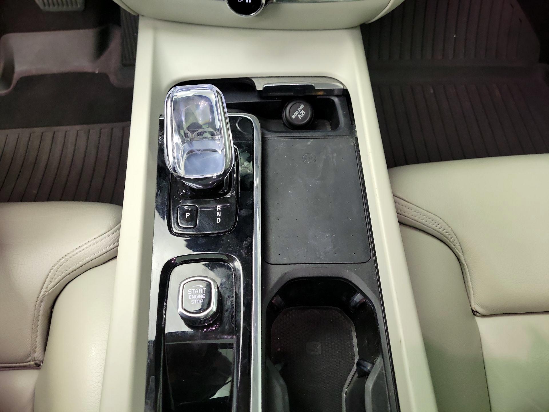 Thumbnail: 2022 Volvo S60 - 18