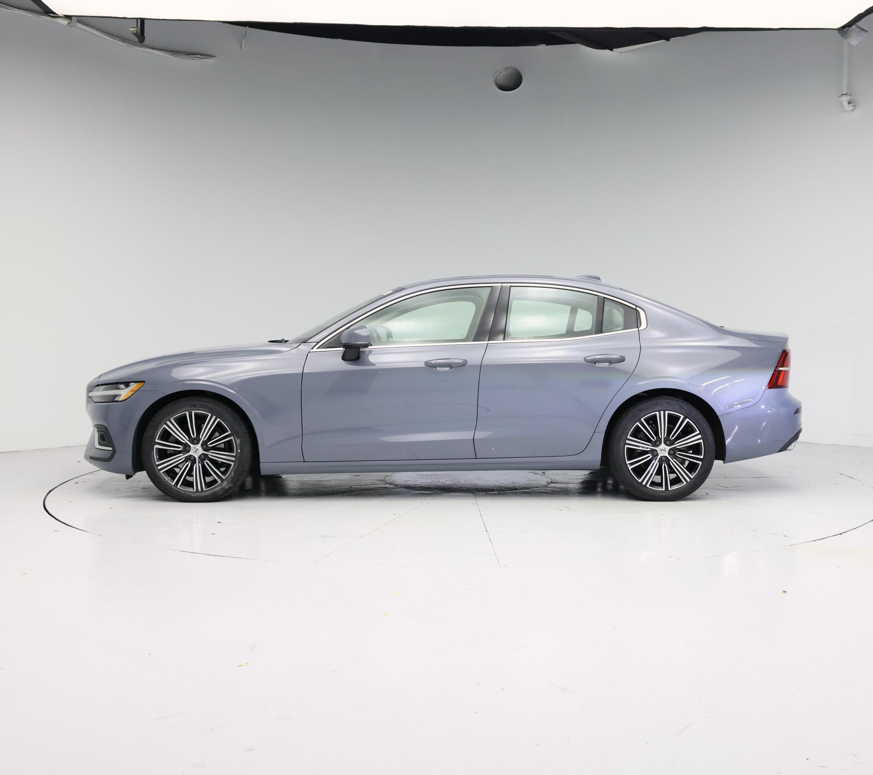 Thumbnail: 2022 Volvo S60 - 3