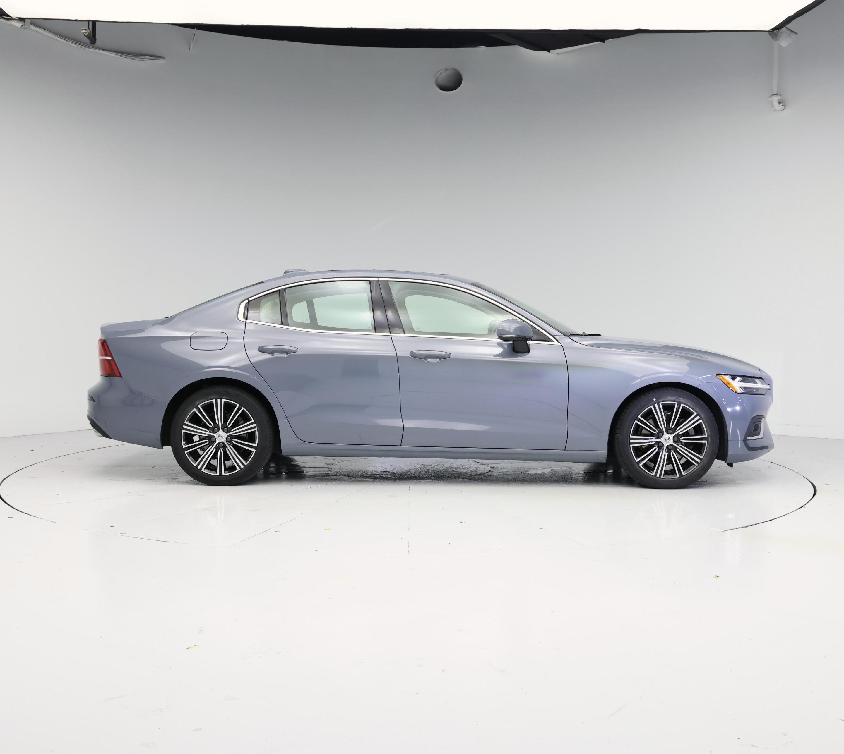 Thumbnail: 2022 Volvo S60 - 7