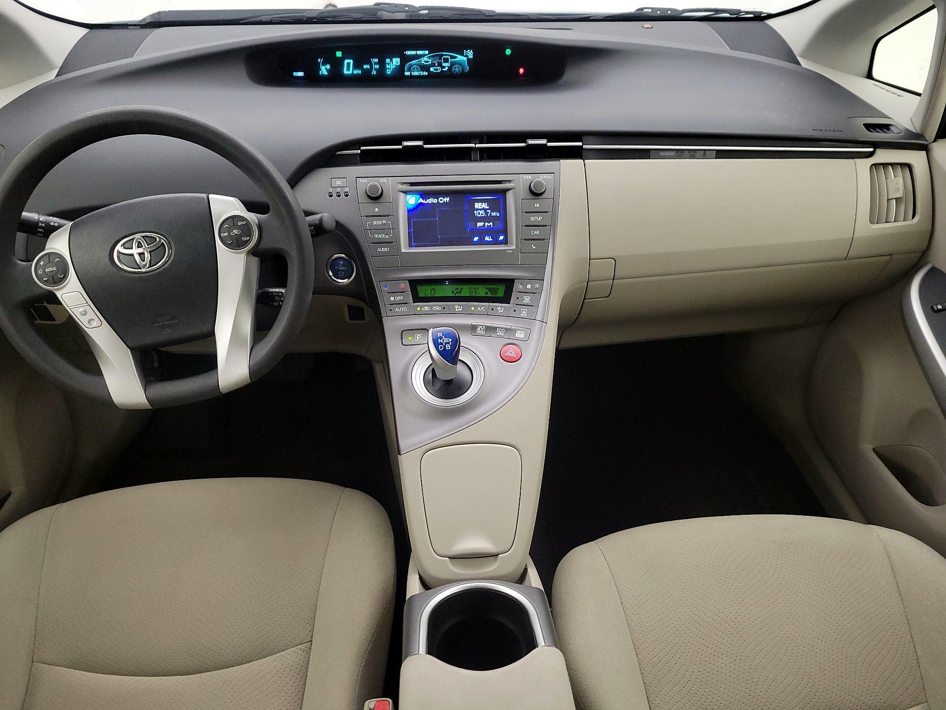 Thumbnail: 2015 Toyota Prius - 9
