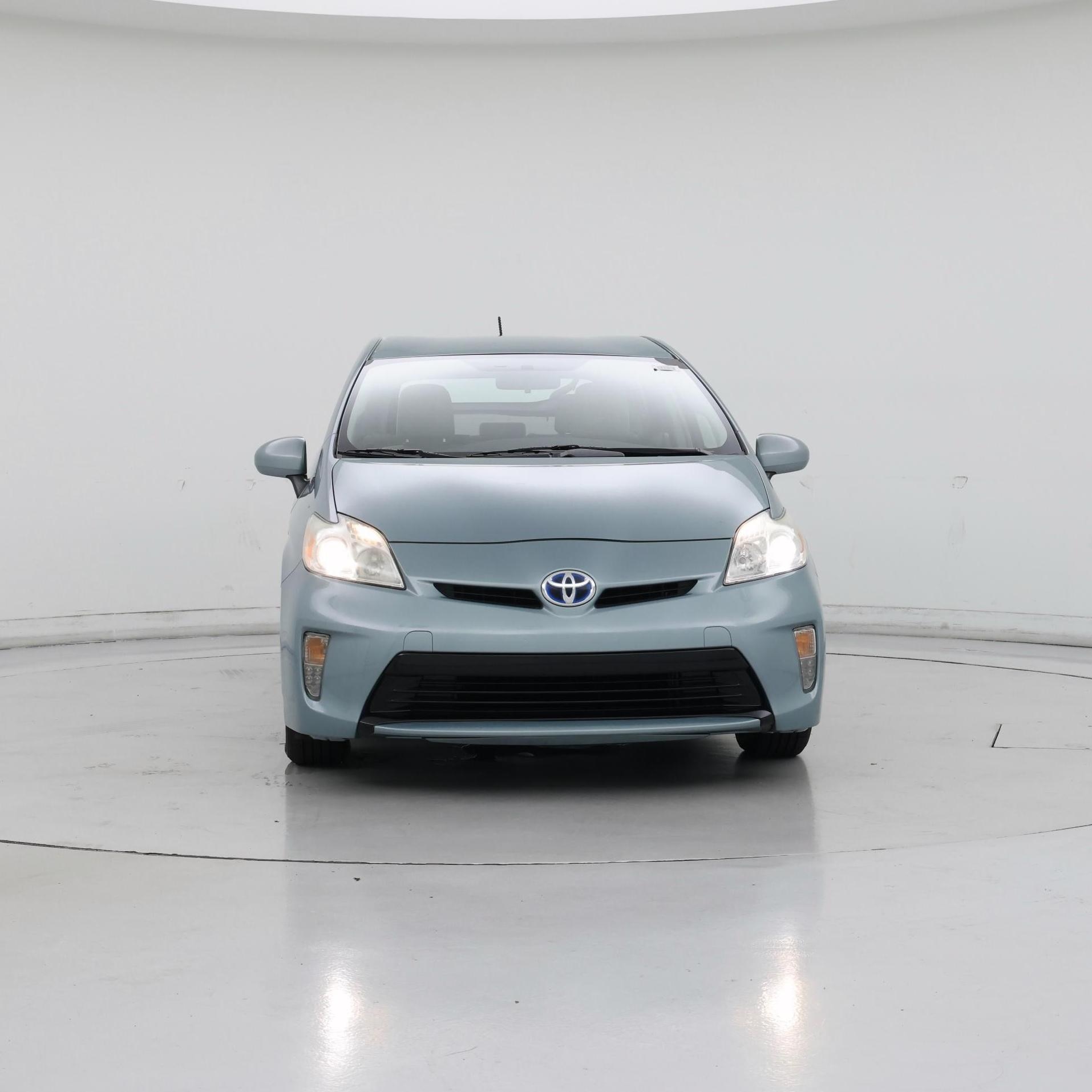 Thumbnail: 2015 Toyota Prius - 5