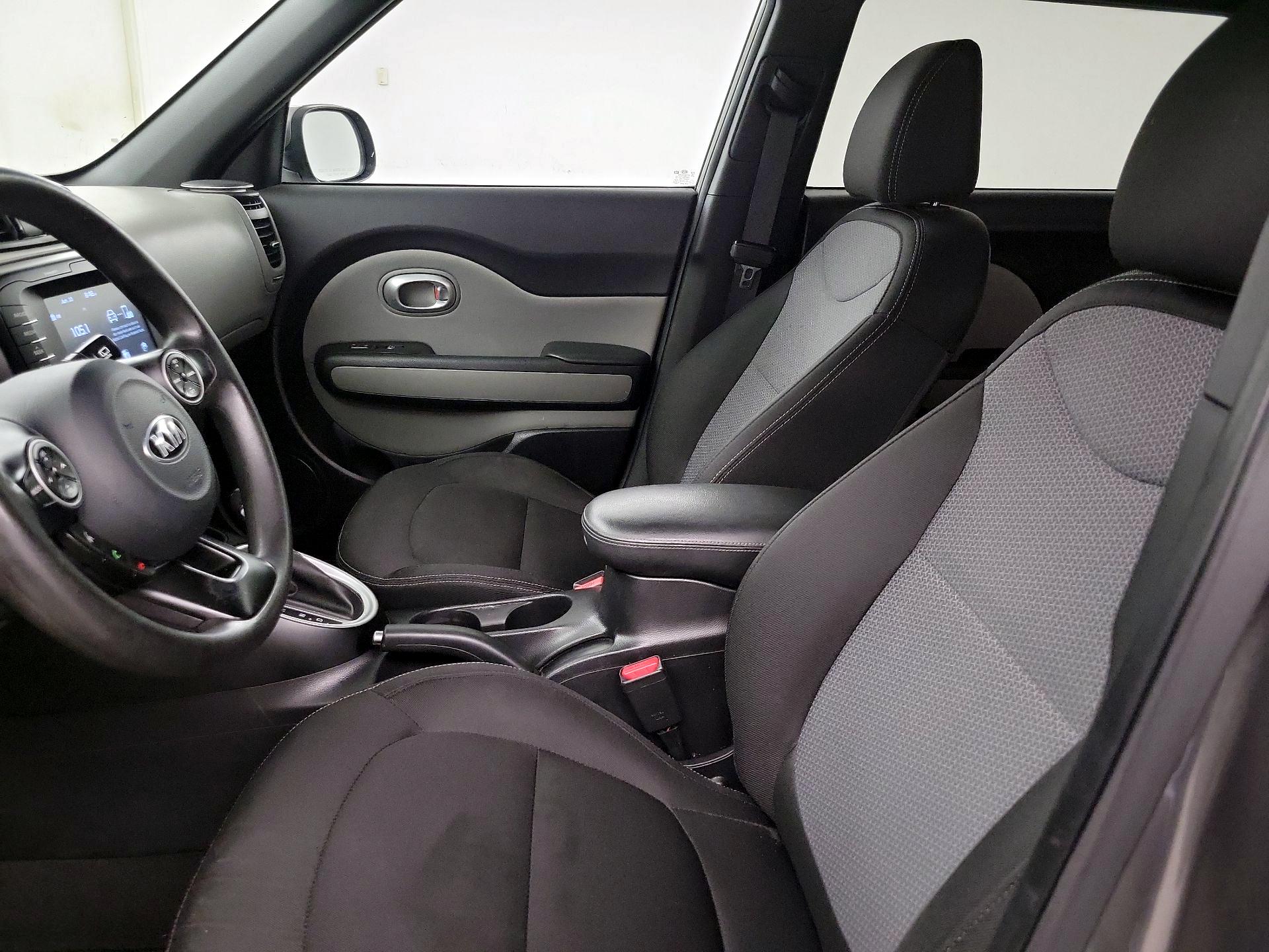 Thumbnail: 2018 Kia Soul - 11