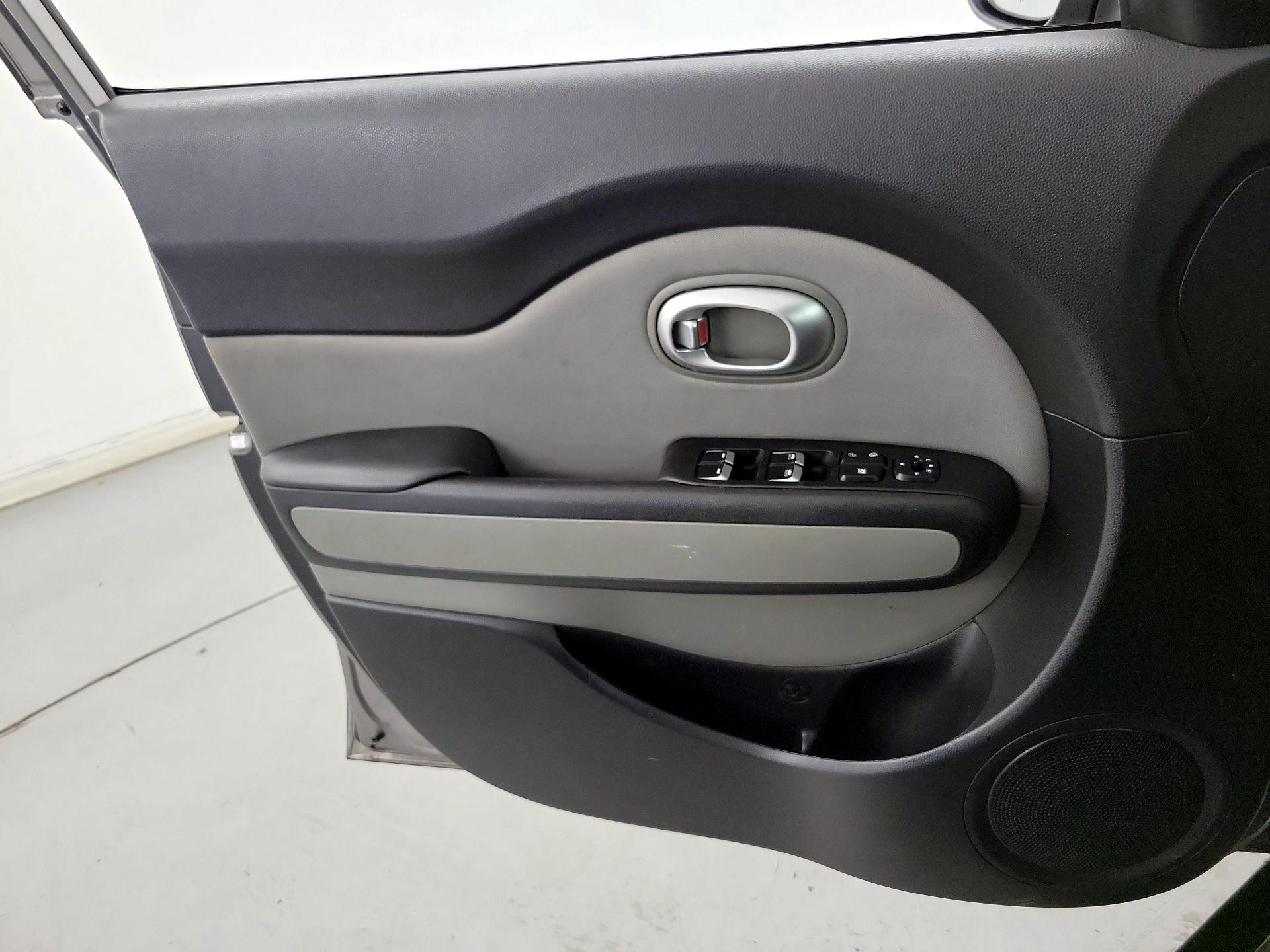 Thumbnail: 2018 Kia Soul - 12